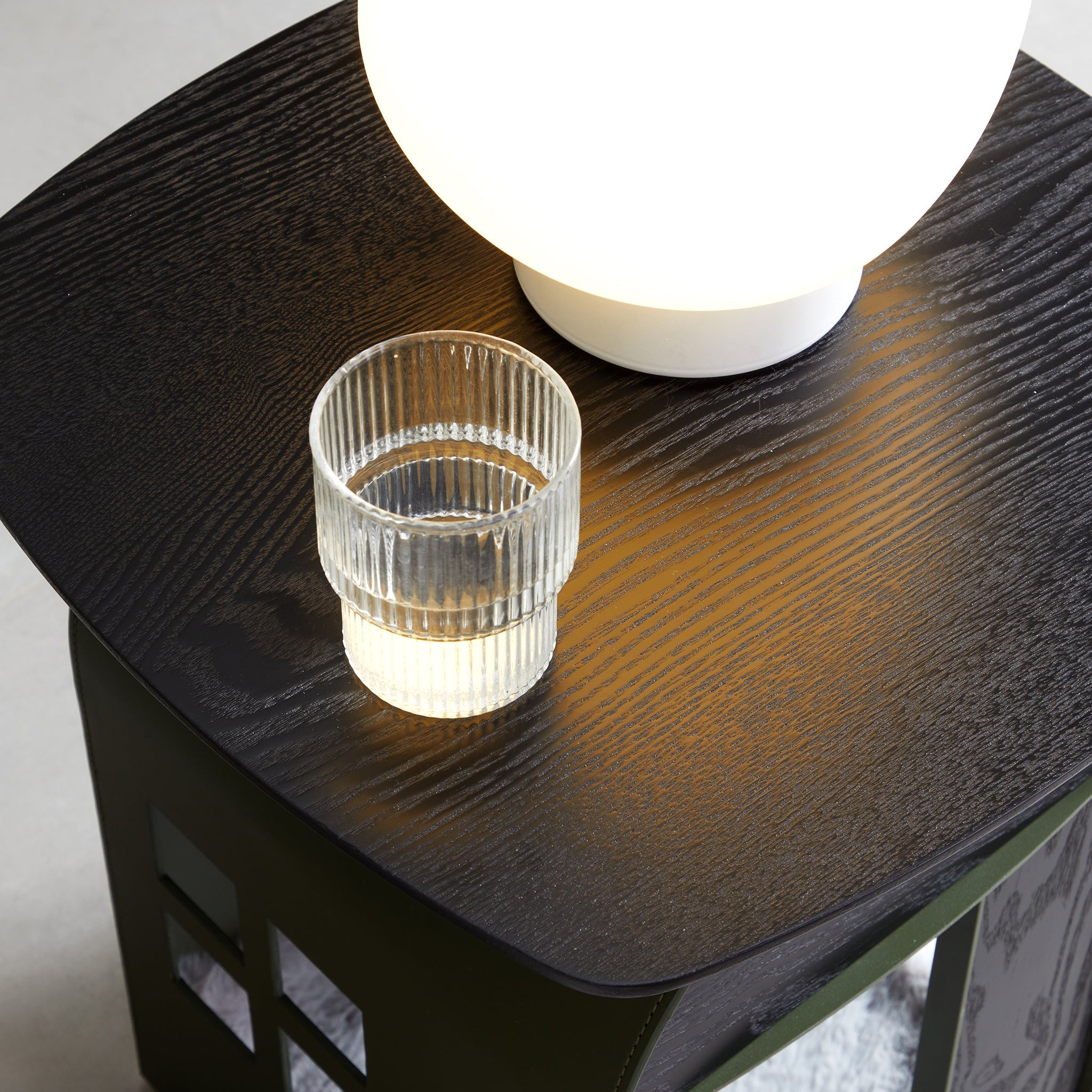 Dormeus End Table Pet Bed