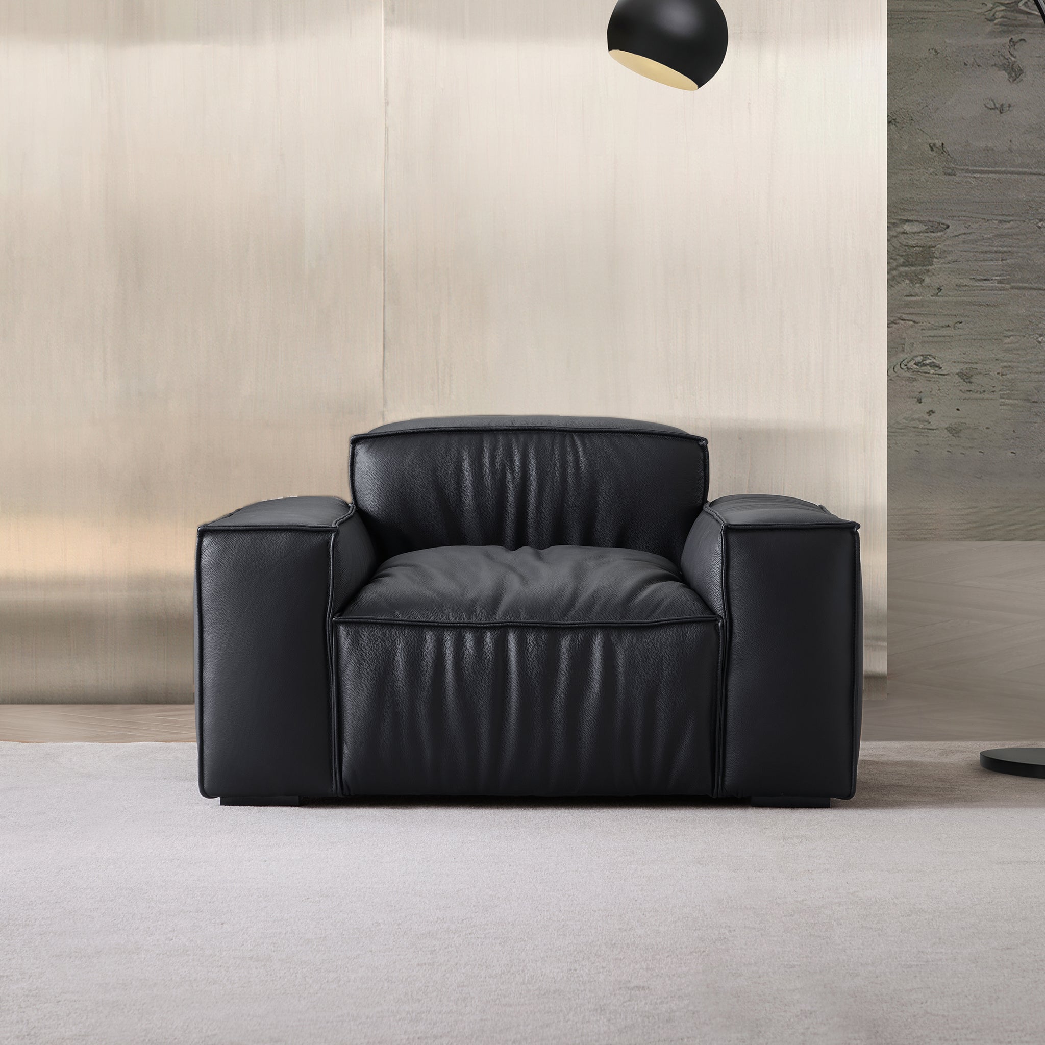 Fauteuil de luxe minimaliste en cuir noir