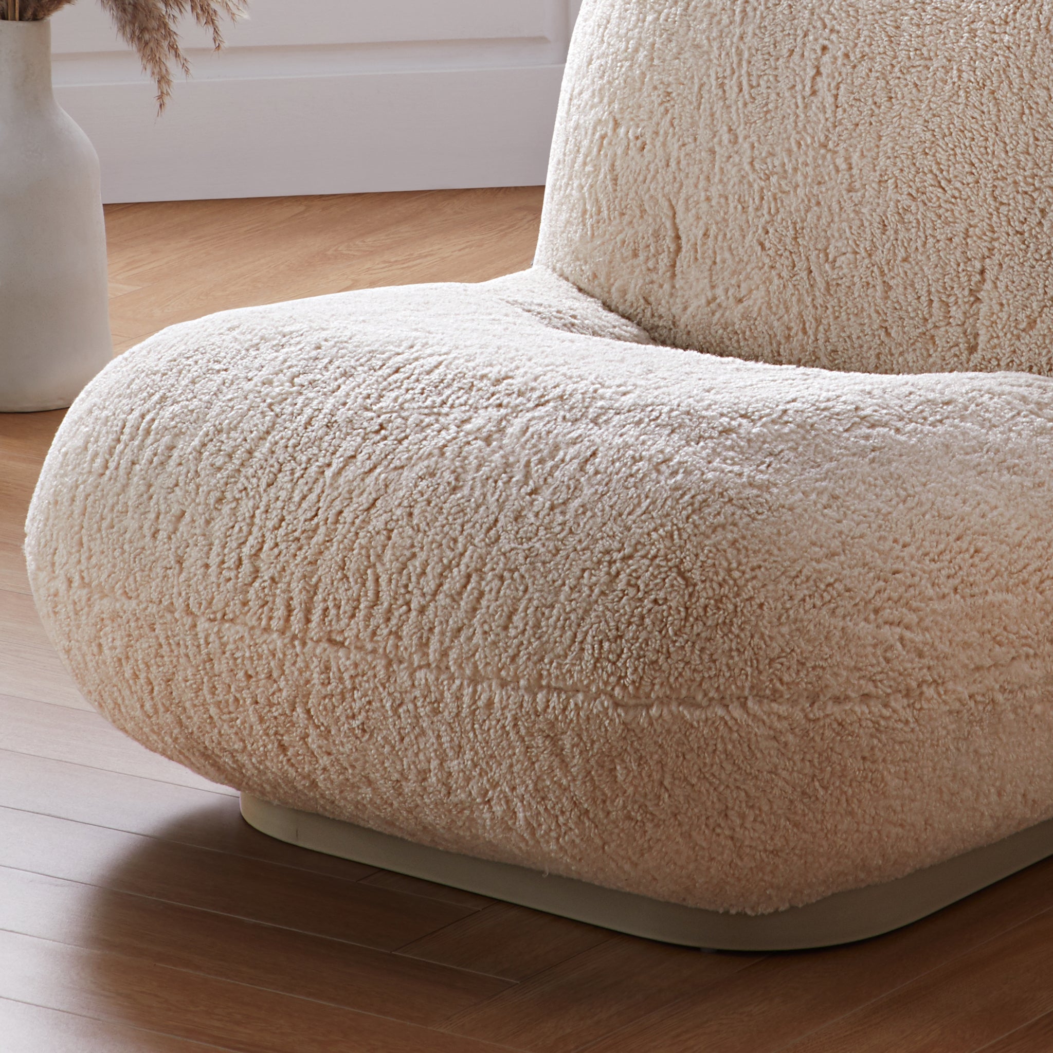 Puff Cream Accent Chair