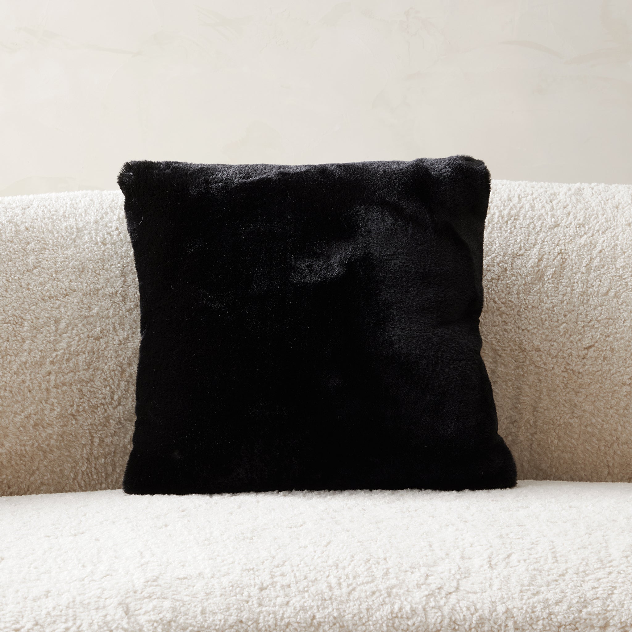 Coussin en fausse fourrure de luxe Belton