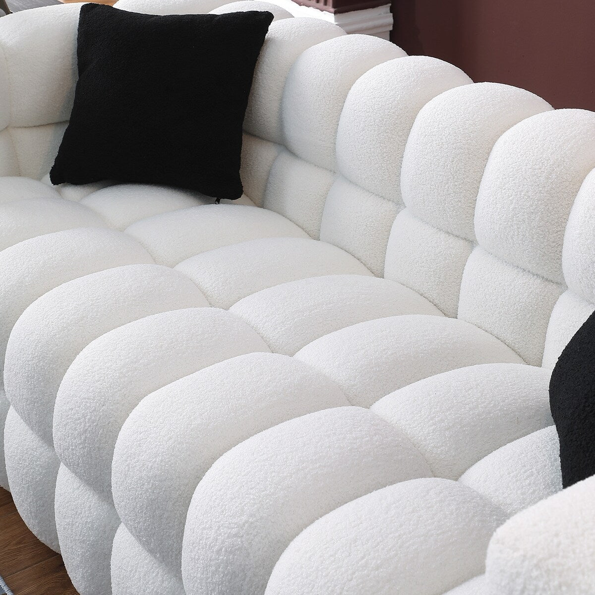 84.3 Luxueux grand canapé Boucle 3 places rembourré Marshmallow avec 2 coussins décoratifs carrés et accoudoirs carrés
