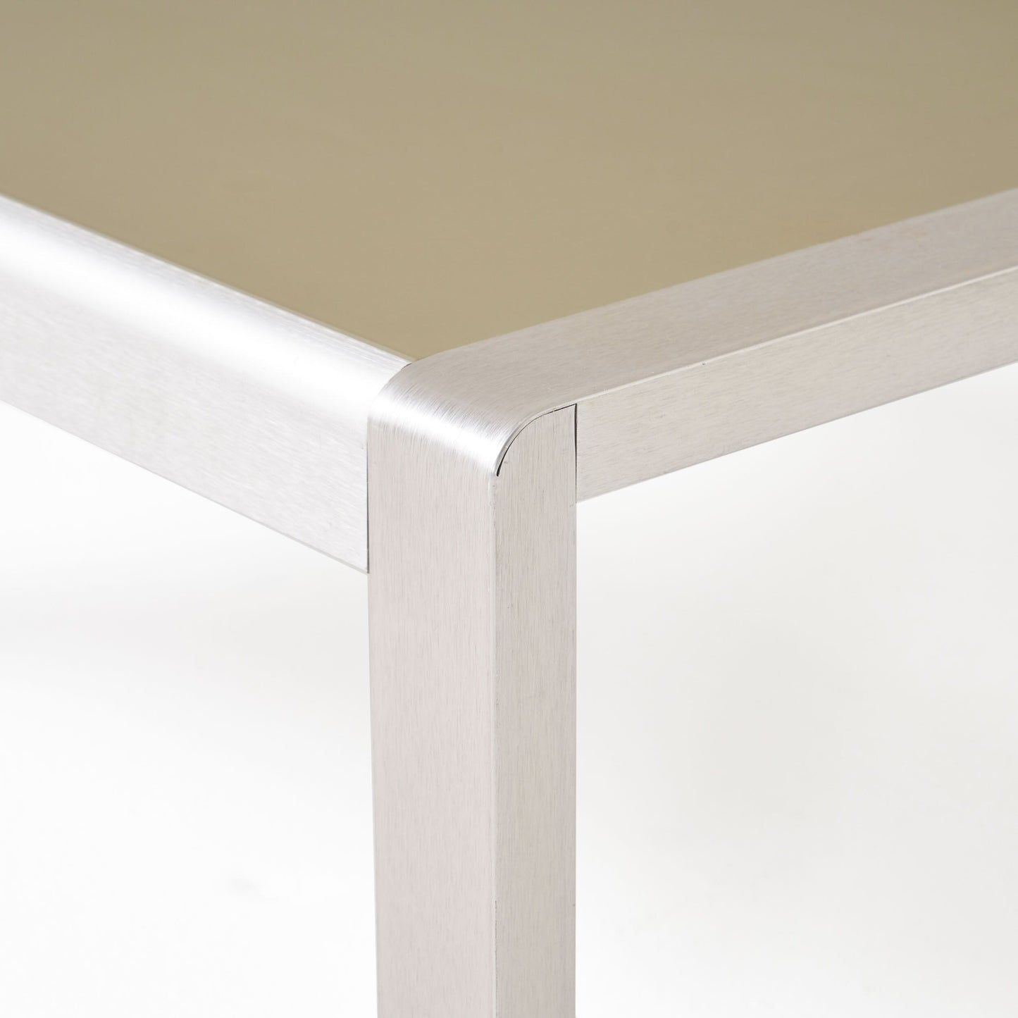 Salon de jardin Cape Coral en aluminium 3 pièces avec table en C par Christopher Knight Home