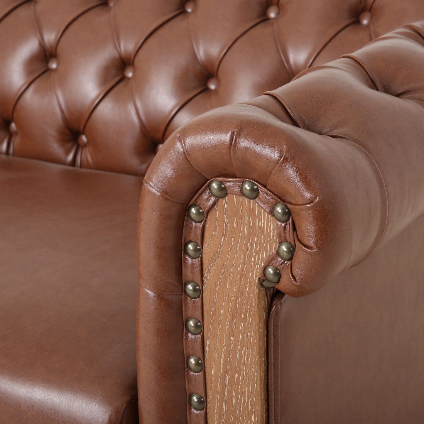 Canapé Chesterfield Castalia à clous par Christopher Knight Home - 78,75 L x 33,50 l x 28,00 H