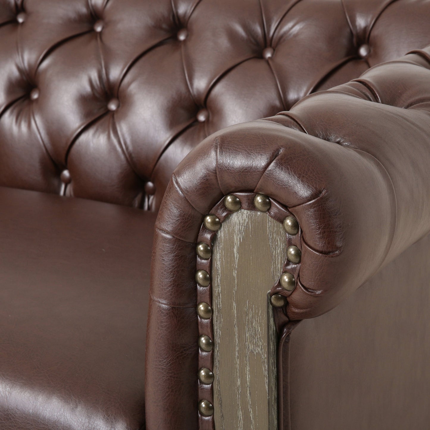 Canapé Chesterfield Castalia à clous par Christopher Knight Home - 78,75 L x 33,50 l x 28,00 H