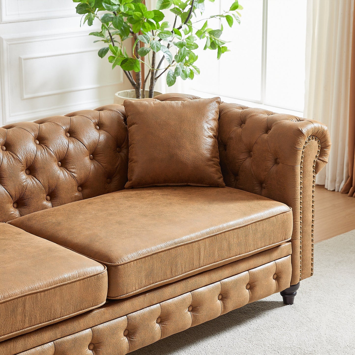 Canapé 3 places Chesterfield 85.5 en tissu technique avec coussins