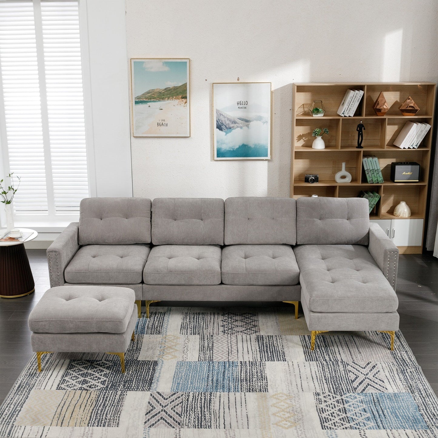 Canapé sectionnel convertible en velours en forme de L avec pouf amovible et pieds en métal doré pour le salon