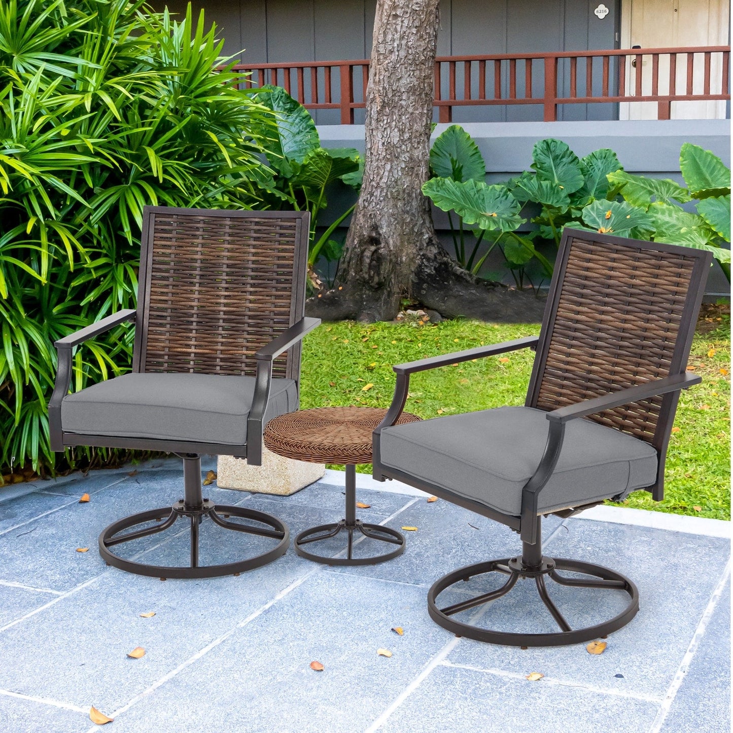 Lot de 2 chaises pivotantes EROMMY pour salle à manger, en osier et aluminium, avec cadre en aluminium résistant aux intempéries.