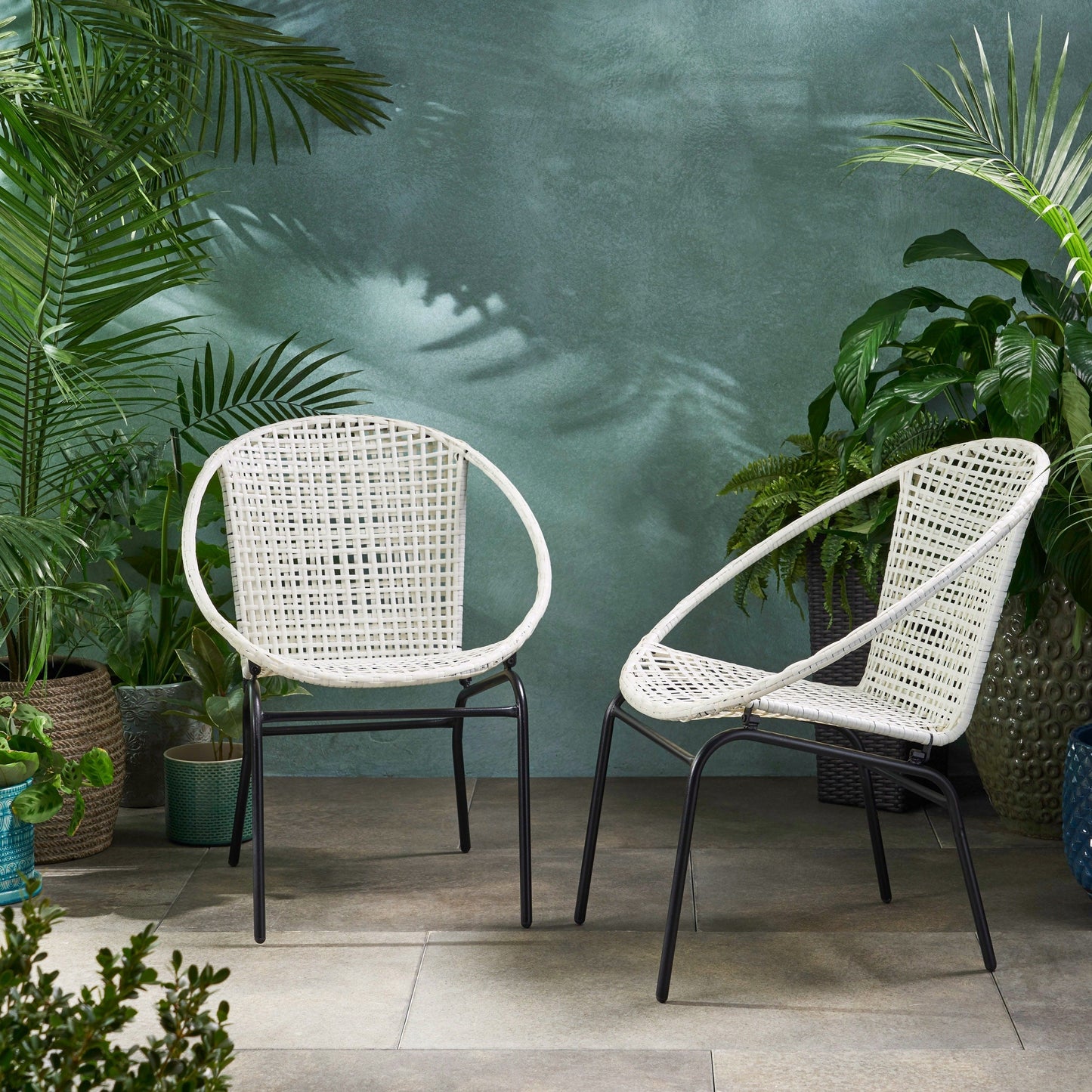 Fauteuil club d'extérieur moderne en osier Java (lot de 2) par Christopher Knight Home