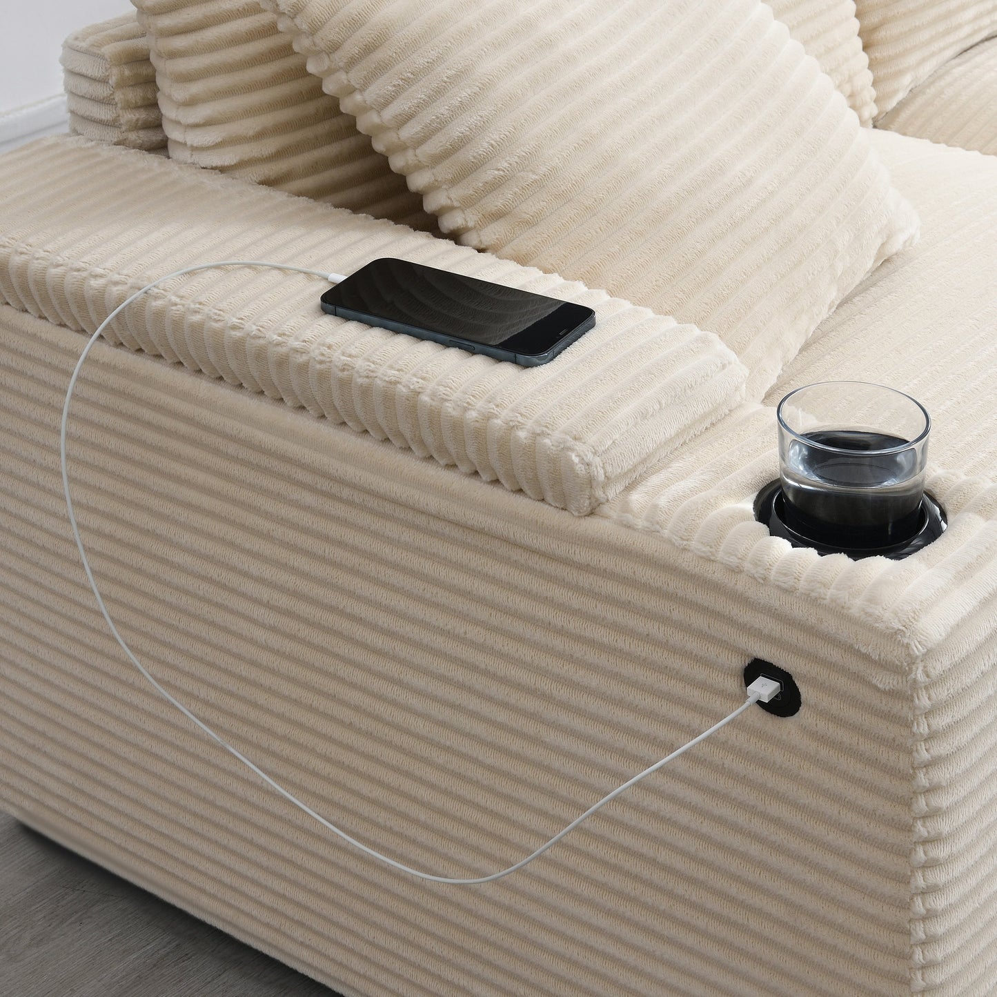 Canapé modulable en velours côtelé en forme de L avec rangement pour accoudoirs, ports USB et porte-gobelets pour salon d'appartement