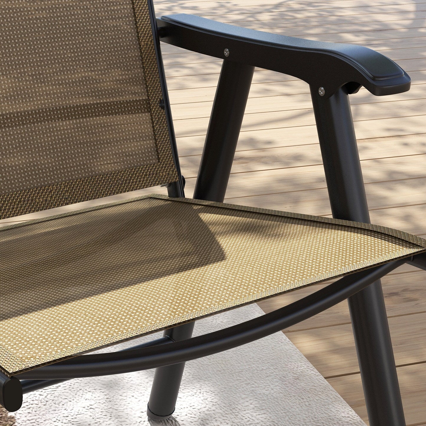 Ensemble de 4 chaises de patio pliantes Outsunny au design simple et chic, confortables pour la terrasse, le jardin, la cour et les voyages