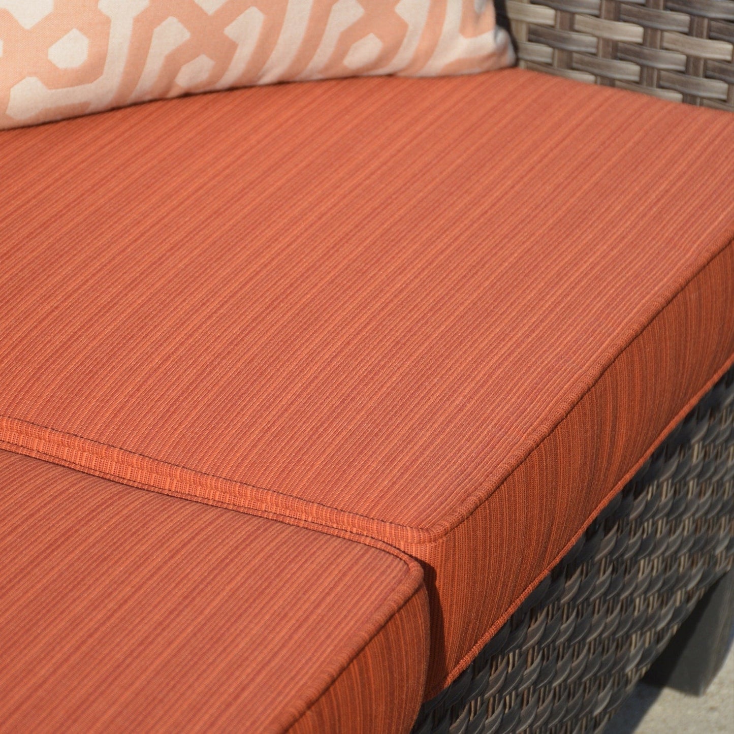 Ensemble de meubles de patio OVIOS 8 pièces en osier avec chaises pivotantes