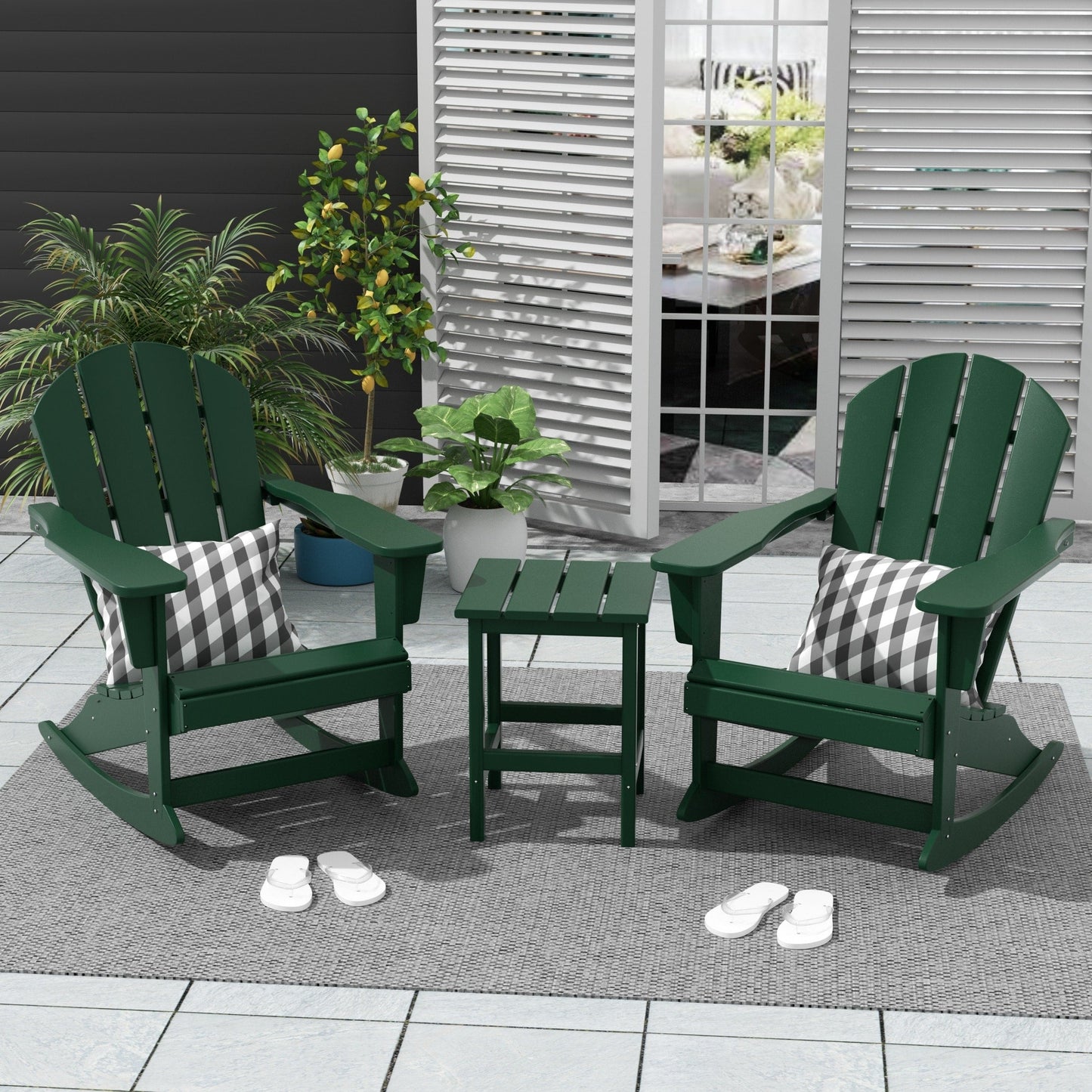 Chaises à bascule d'extérieur Polytrends Laguna en PEHD toutes saisons avec table d'appoint (ensemble de 3 pièces)