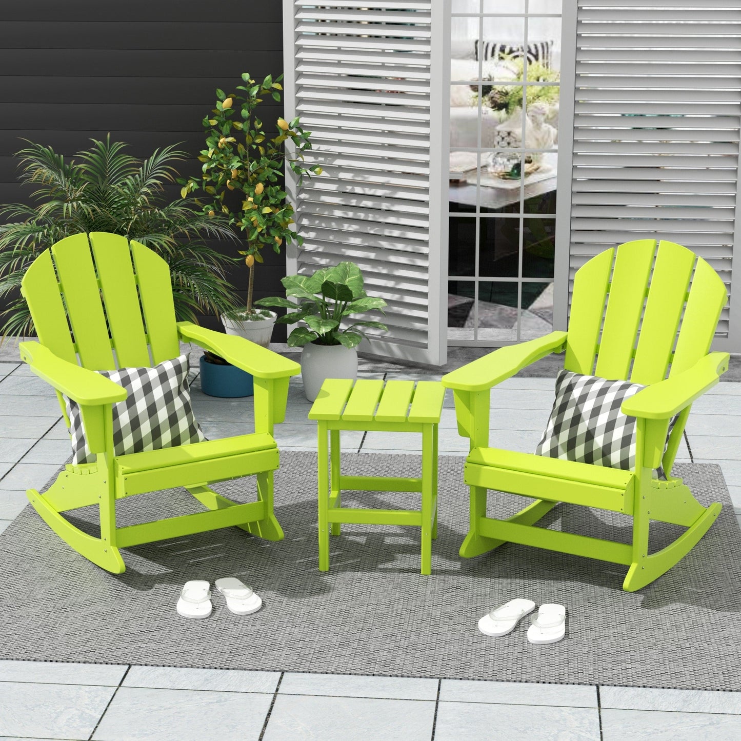 Chaises à bascule d'extérieur Polytrends Laguna en PEHD toutes saisons avec table d'appoint (ensemble de 3 pièces)