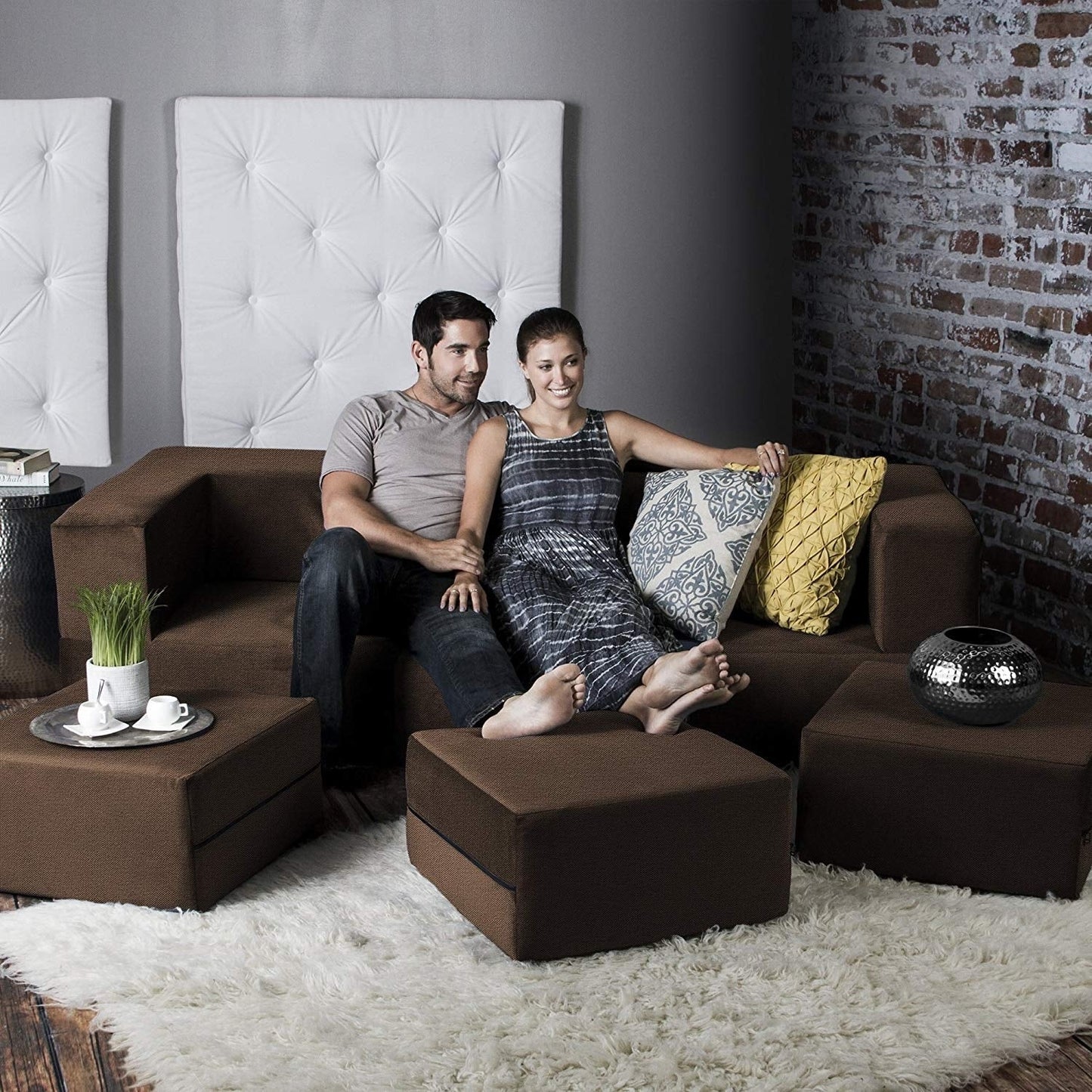 Canapé-lit convertible California King et poufs Porch & Den