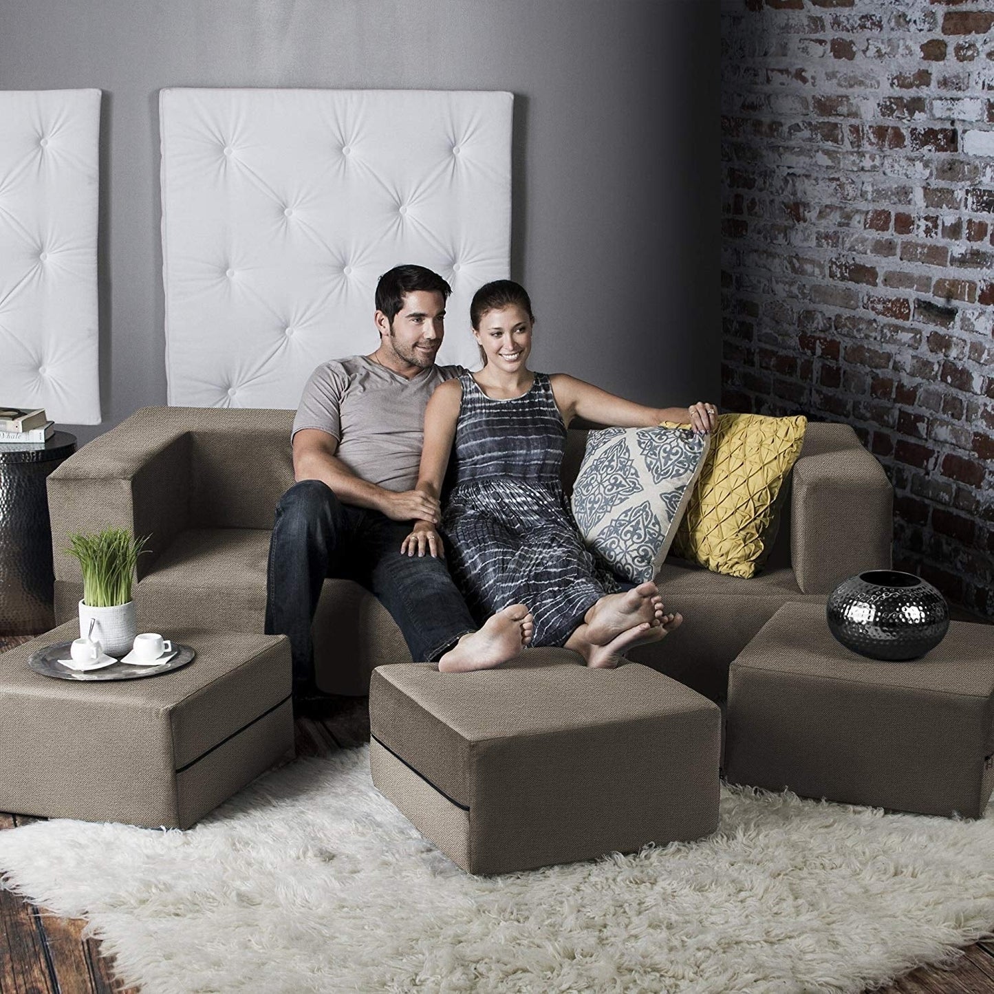 Canapé-lit convertible California King et poufs Porch & Den