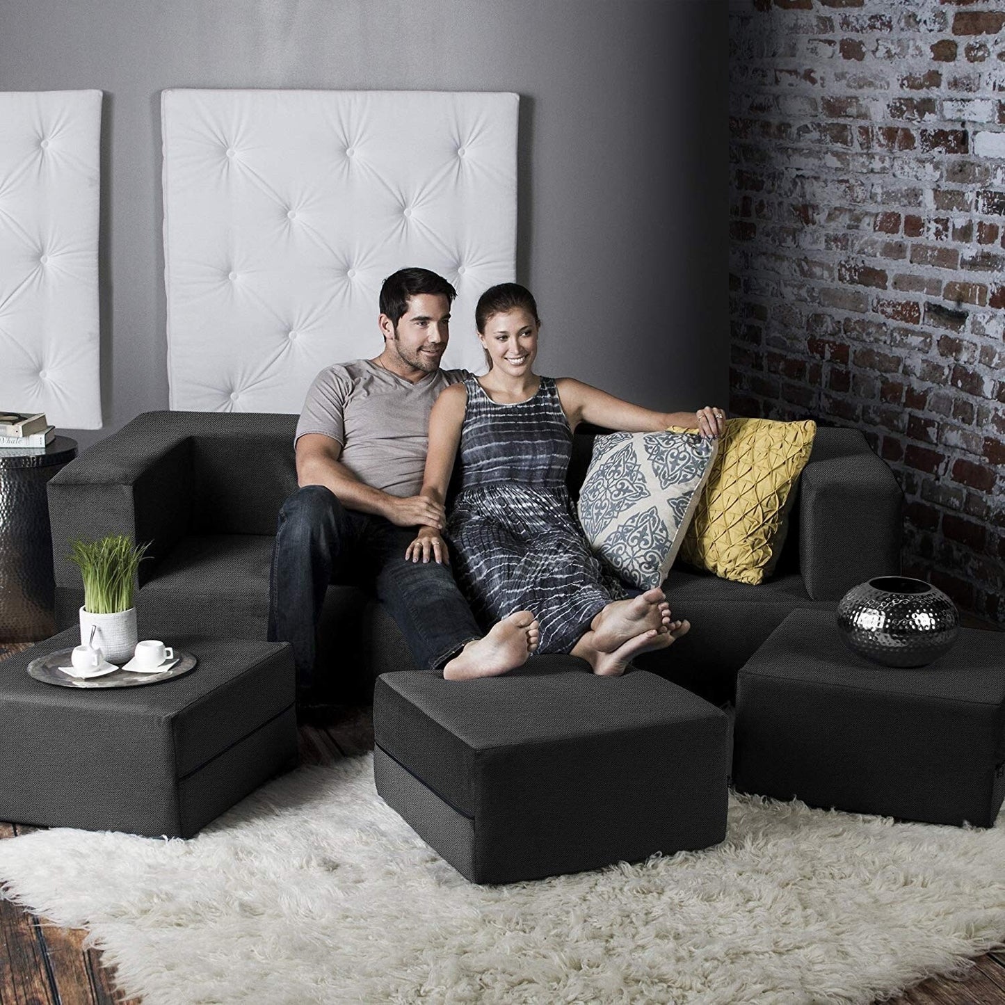 Canapé-lit convertible California King et poufs Porch & Den
