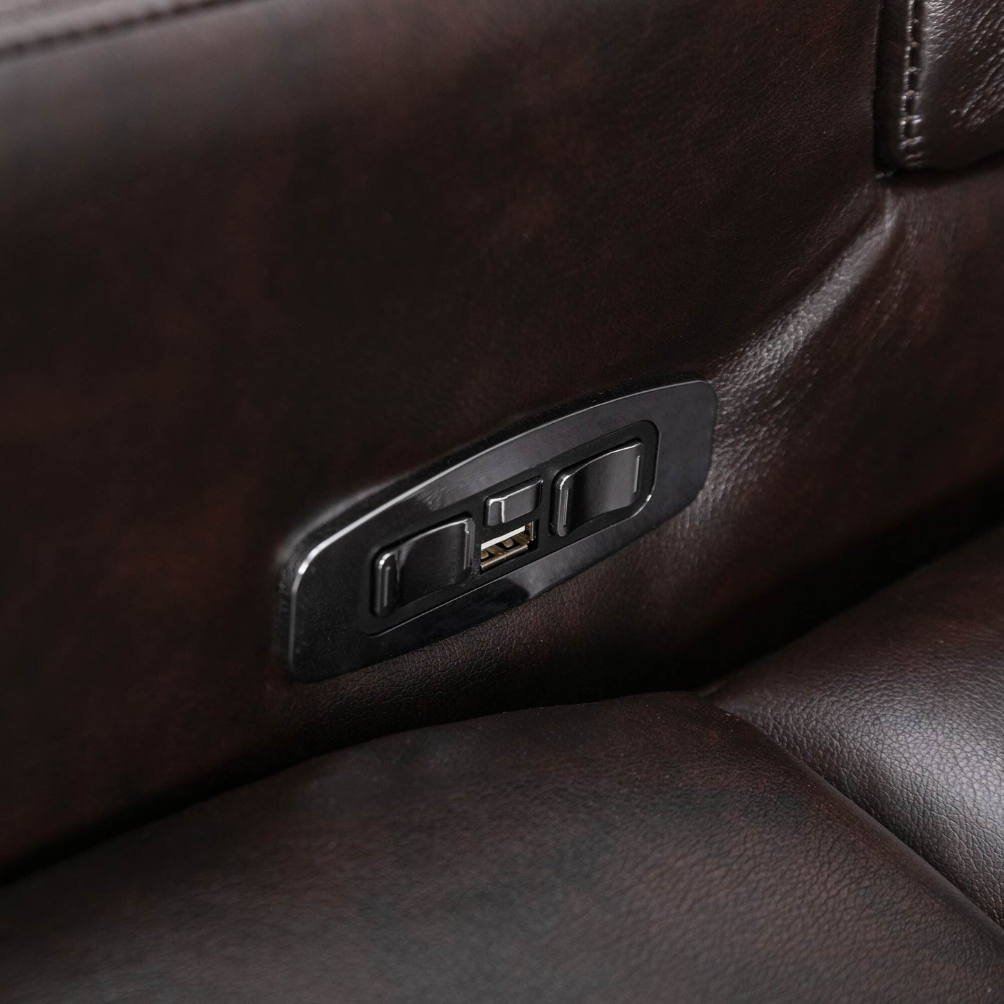 Fauteuil inclinable électrique haut de gamme avec accoudoirs de rangement