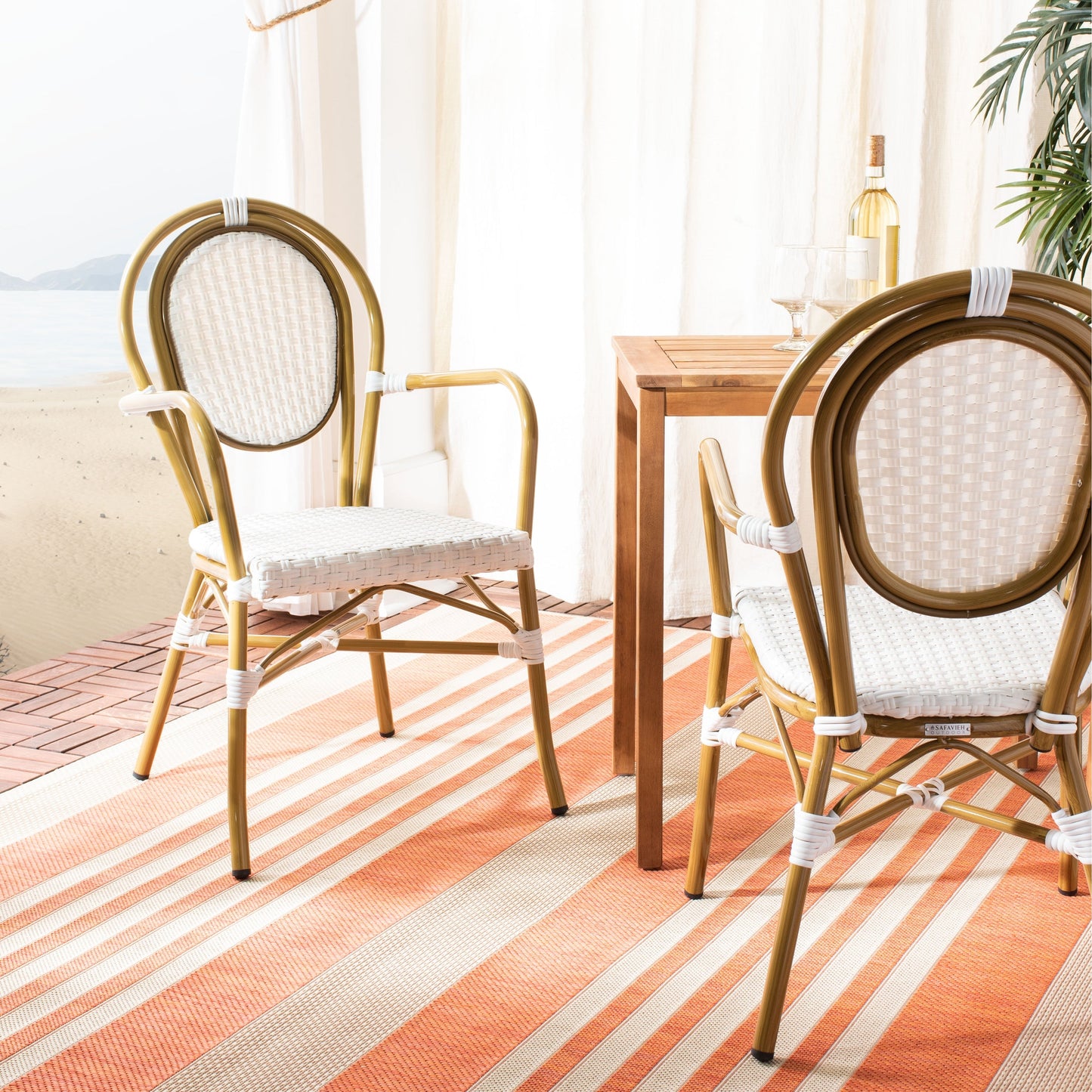 Chaises empilables Felicity French Bistro de SAFAVIEH (lot de 2) - 20 L x 35 P x 24 H