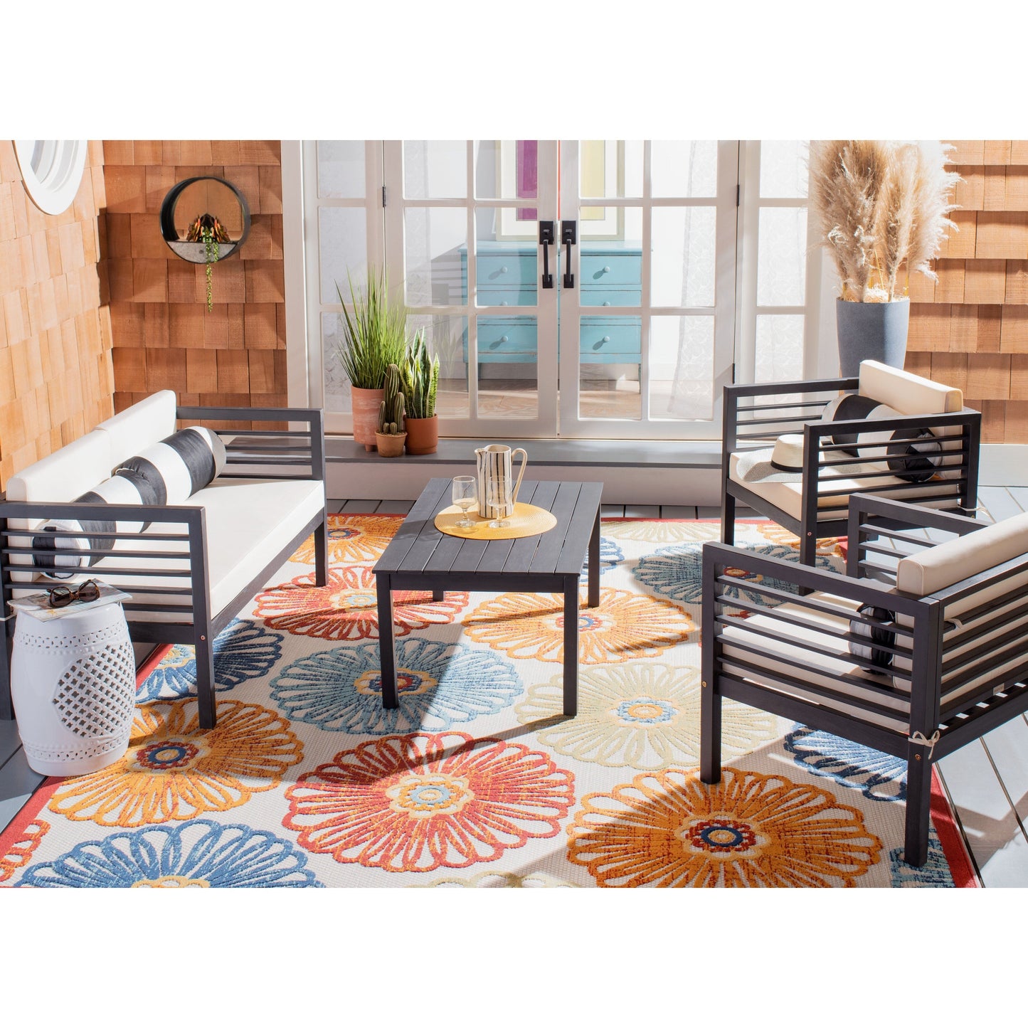 Ensemble de jardin d'extérieur SAFAVIEH Yoselin 4 pièces avec coussin décoratif – 51 L x 26 P x 26 H