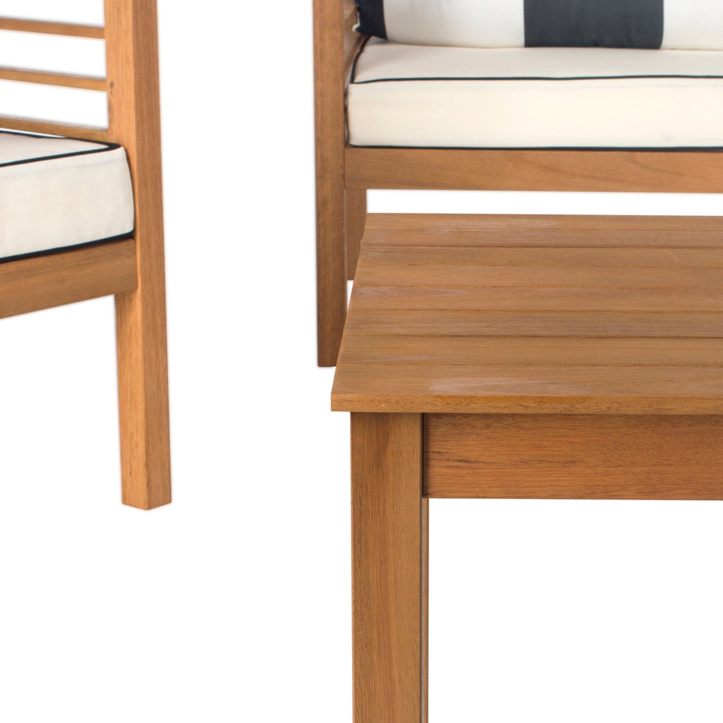 Ensemble de jardin d'extérieur SAFAVIEH Yoselin 4 pièces avec coussin décoratif – 51 L x 26 P x 26 H
