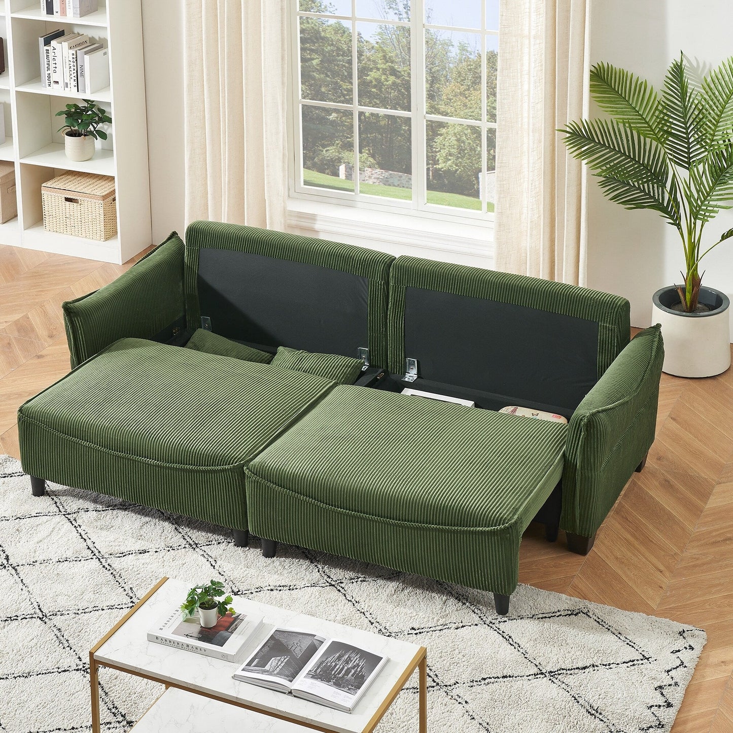 Le canapé peut être converti en canapé-lit avec deux coussins décoratifs