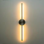 Applique murale de salle de bain à 1 lumière, linéaire et moderne, à intensité variable, à DEL intégrée, de 23,6 po