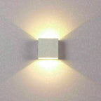 1 applique murale LED cube haut/bas