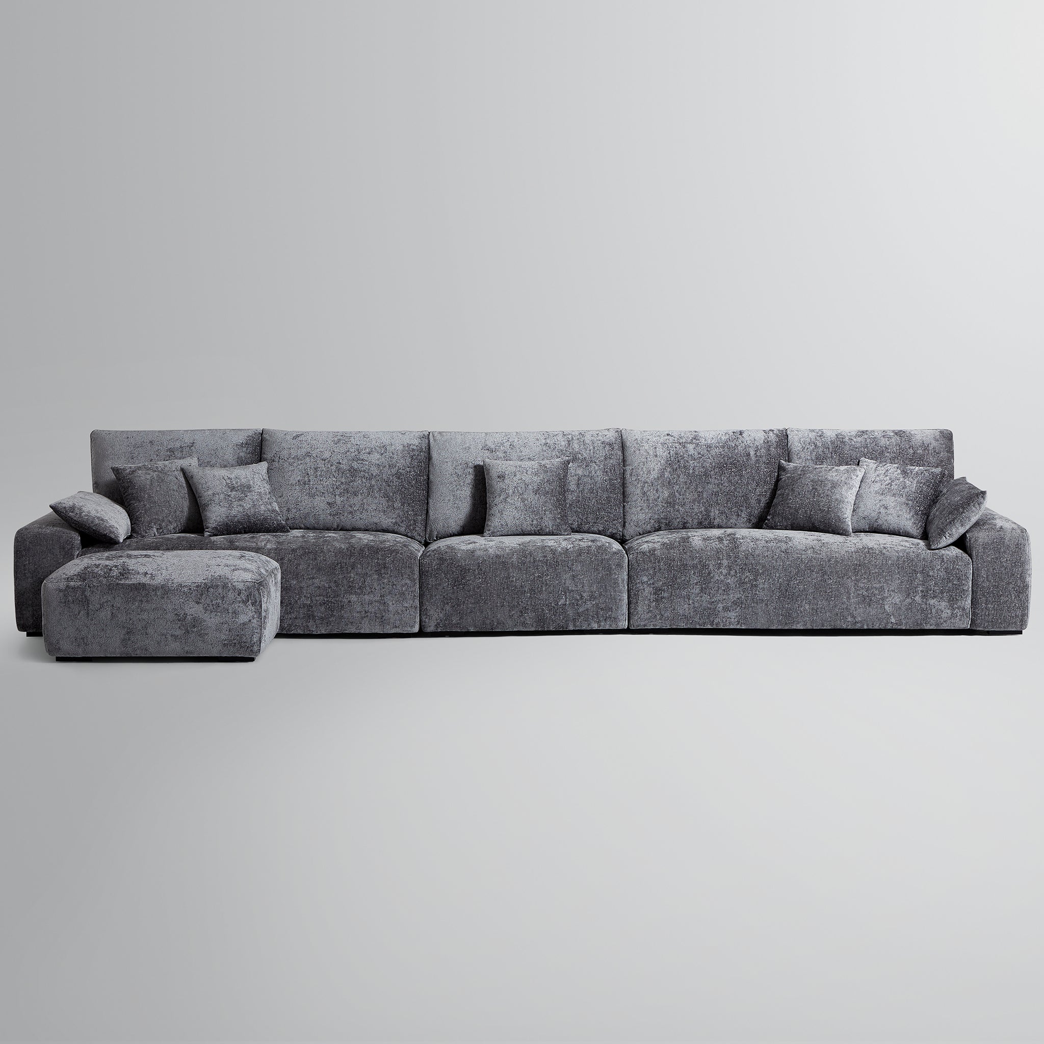 Le canapé et le pouf gris Empress