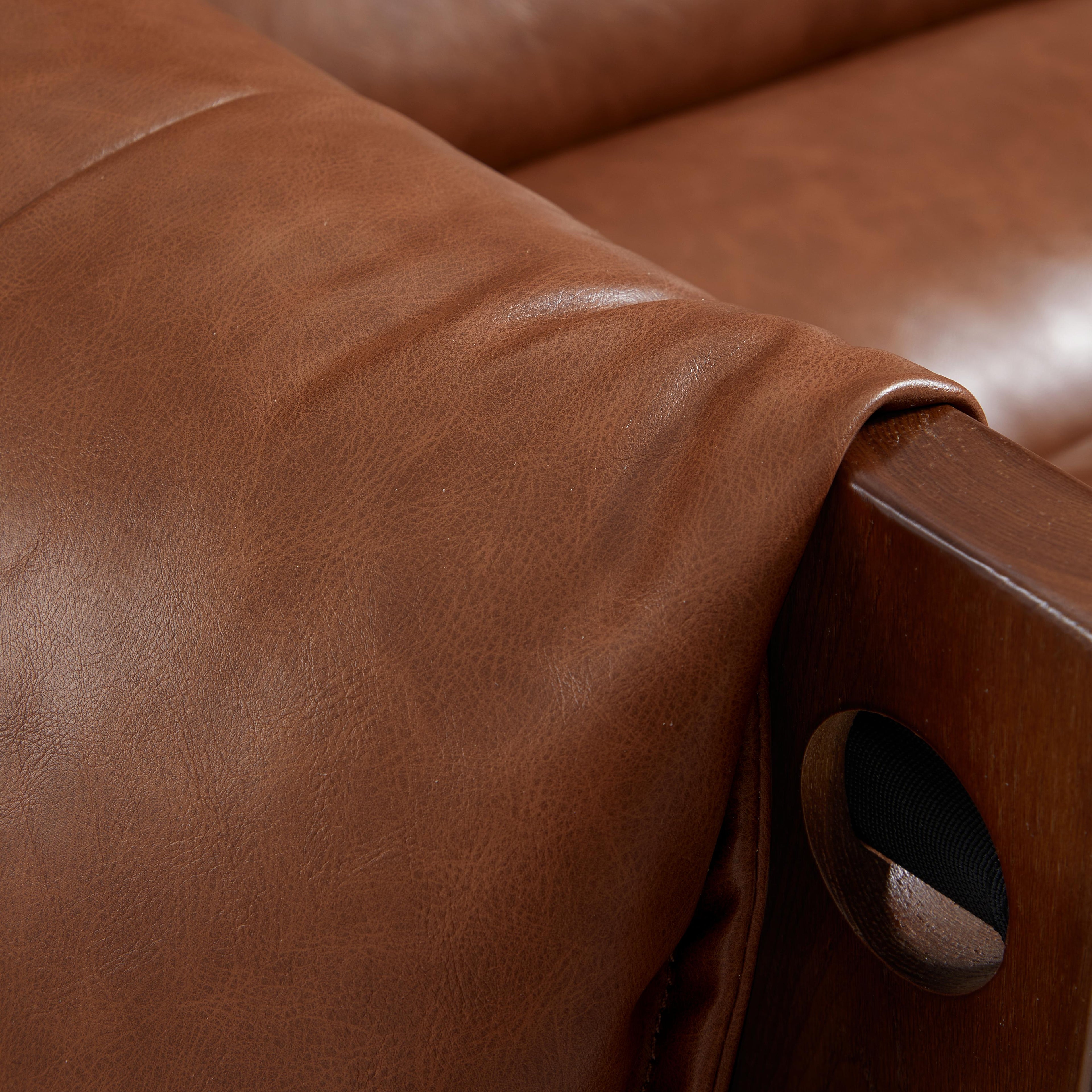 Fauteuil de salon rétro moderne en cuir