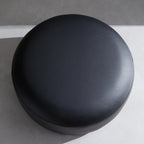 Pouf rond en cuir noir Monolith