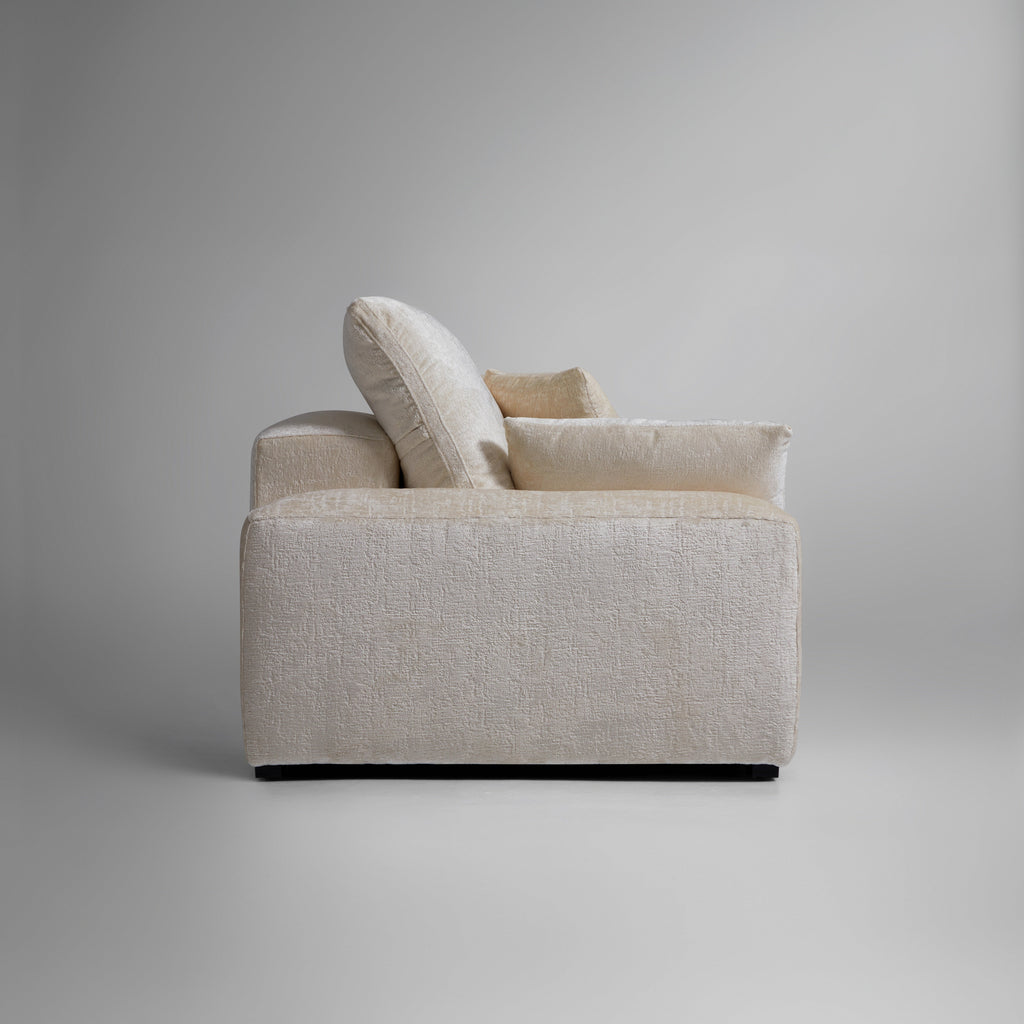 Le canapé et le pouf gris Empress