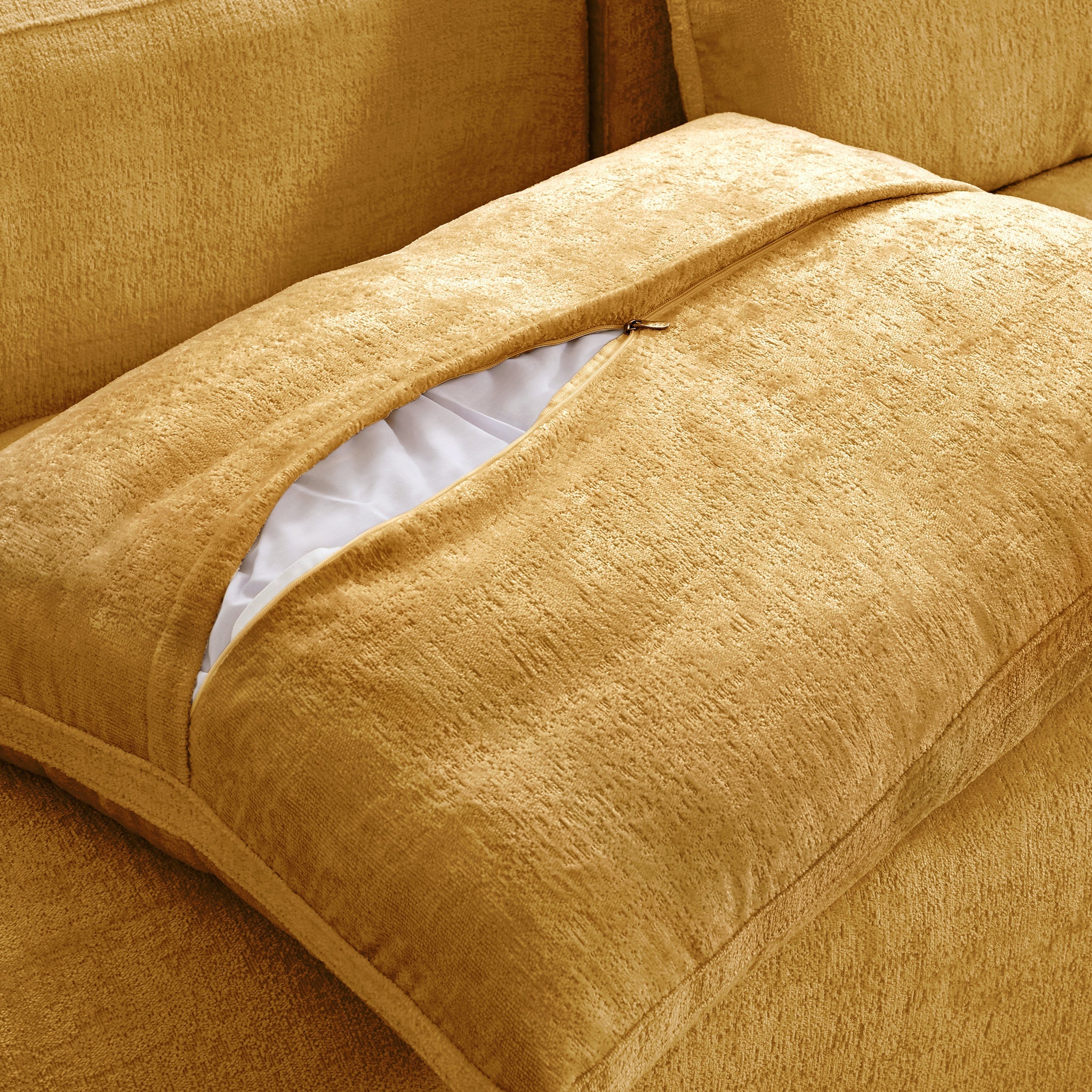 Le canapé et le pouf gris Empress