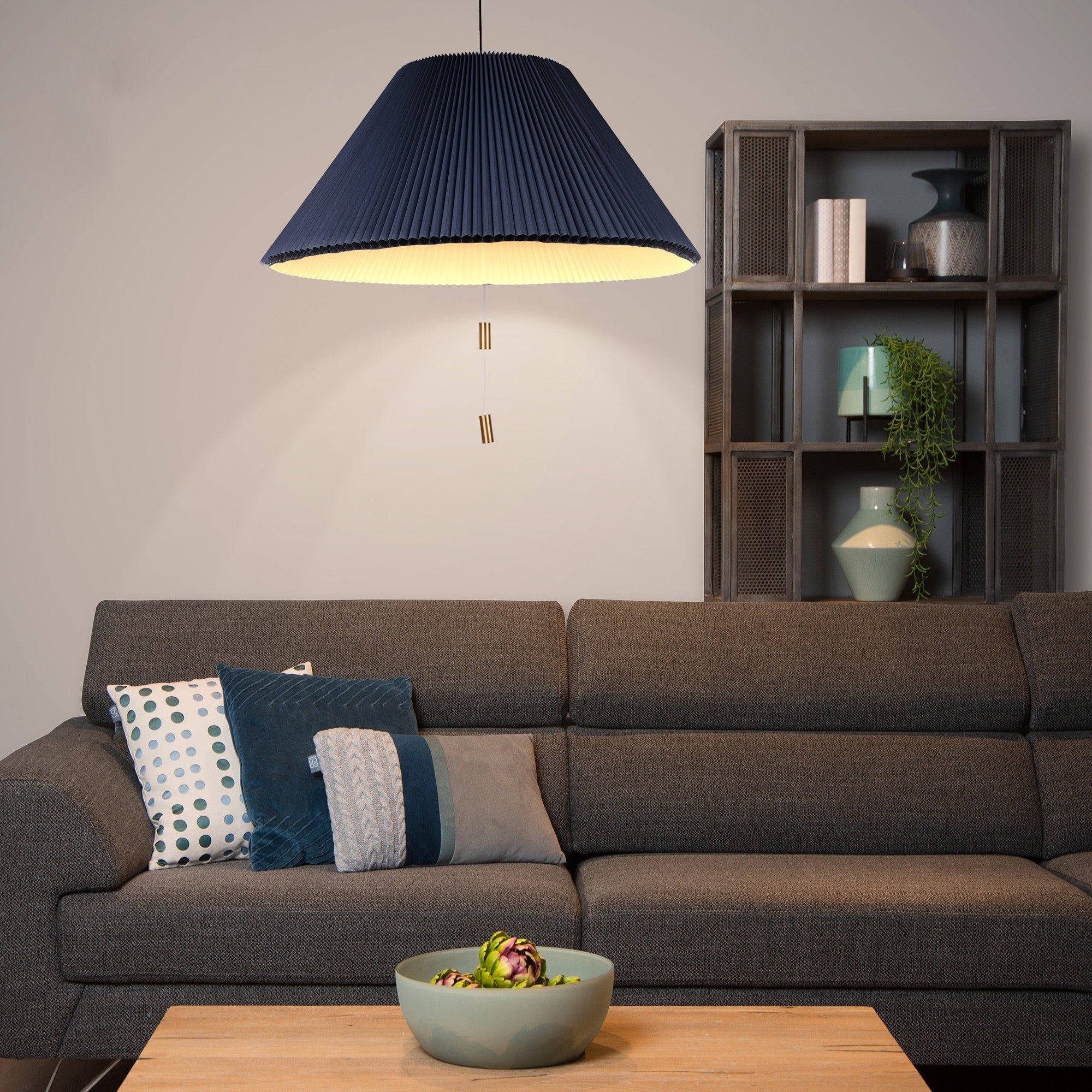 Suspension LED postmoderne 16-23 avec abat-jour réglable