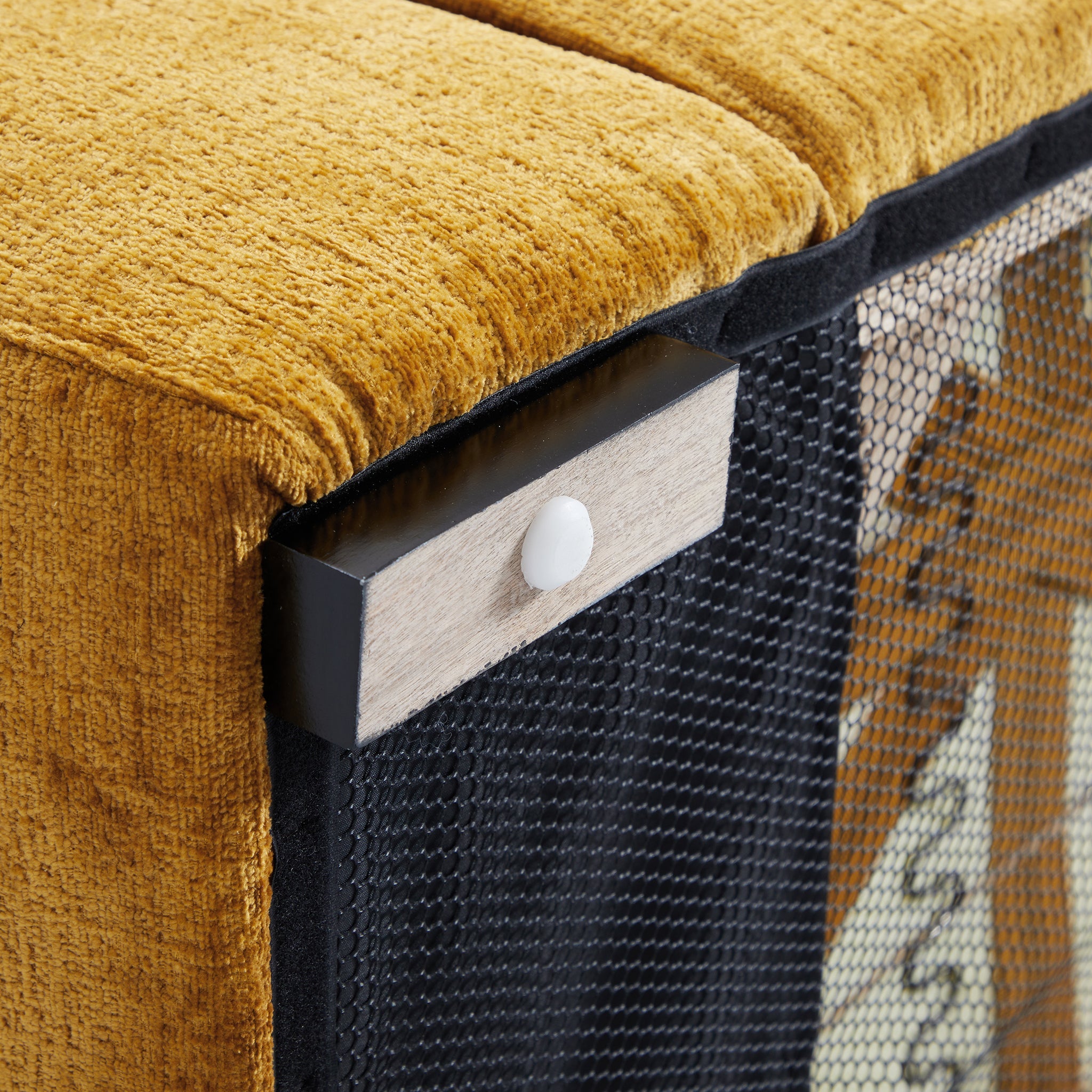 Le fauteuil jaune de l'Impératrice