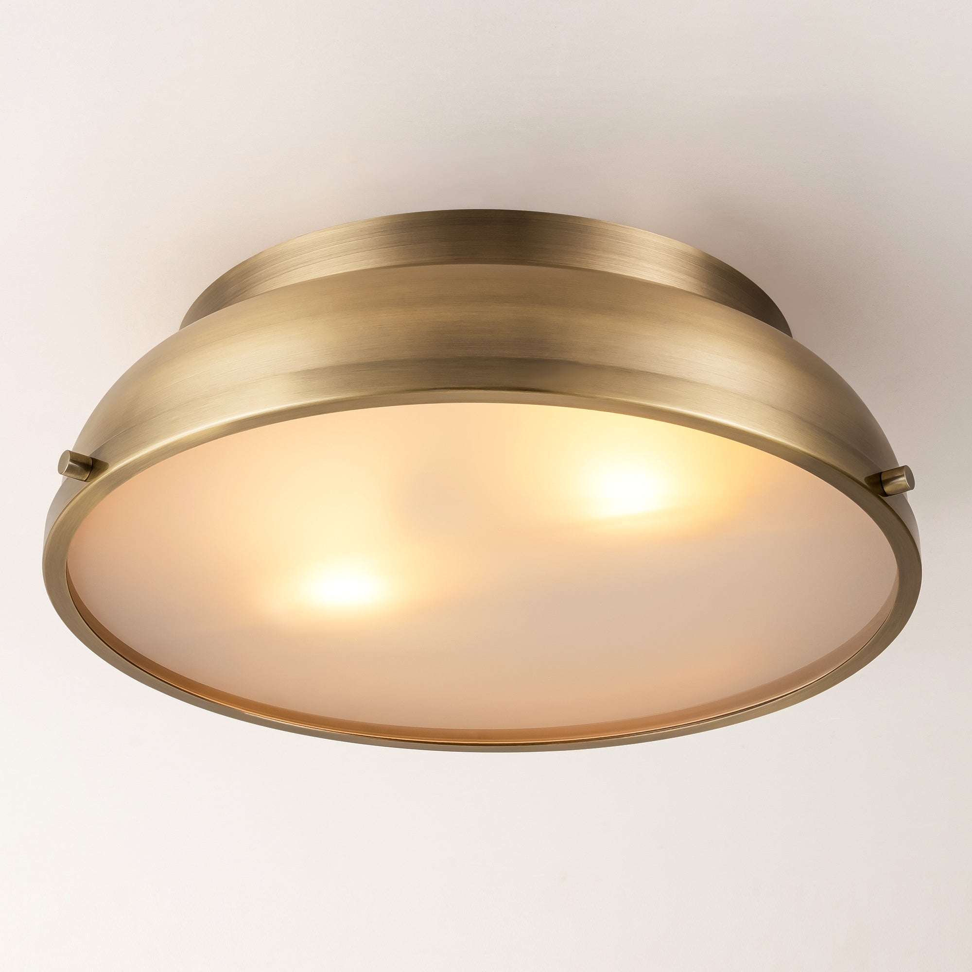 Plafonnier encastré à 2 lampes, style Mid-Century moderne, en bronze vieilli, avec dôme cylindrique en verre dépoli - Bronze vieilli