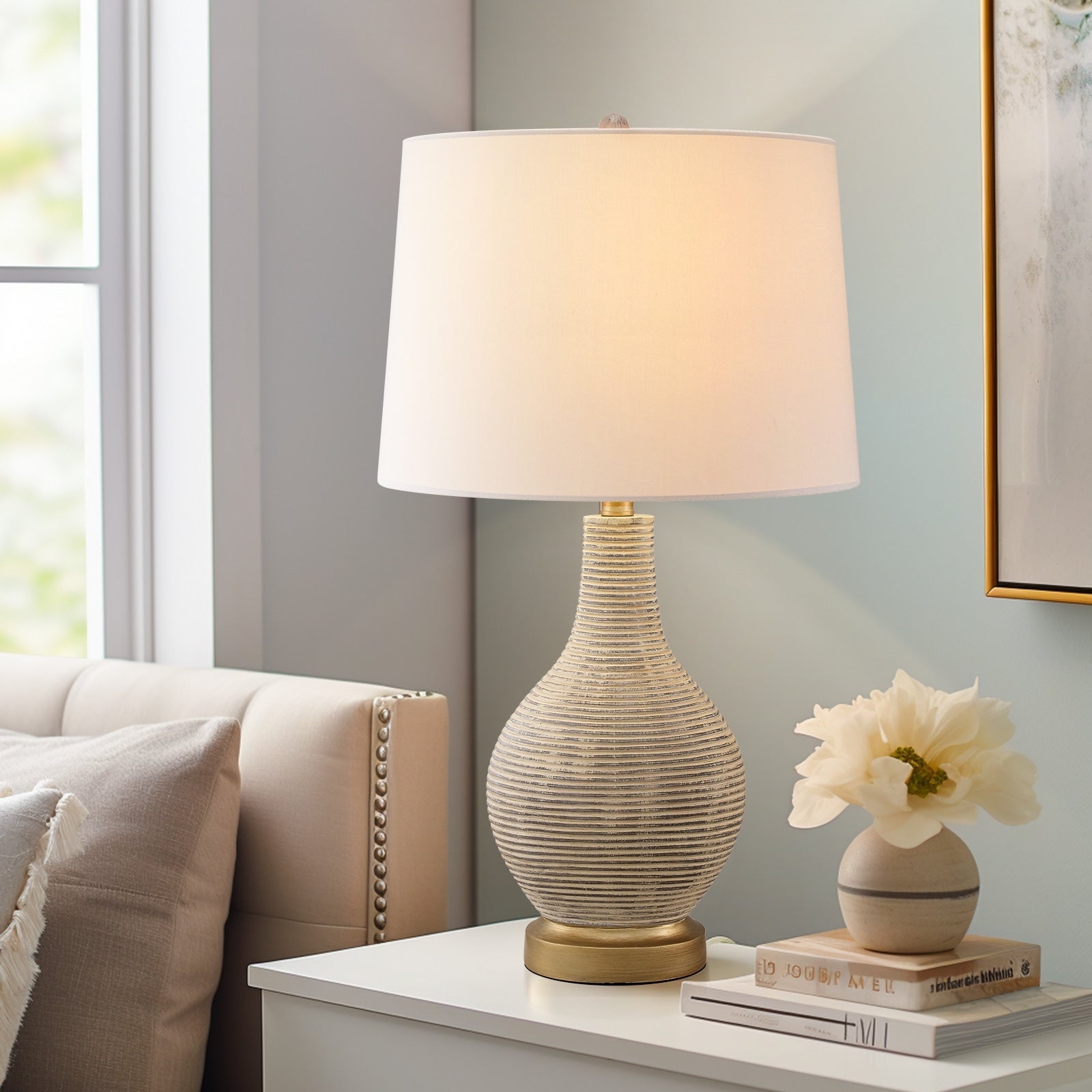 Lampe de table de style campagnard beige délavé/doré de 24,5 pouces avec abat-jour en lin blanc (lot de 2) - 24,5 H