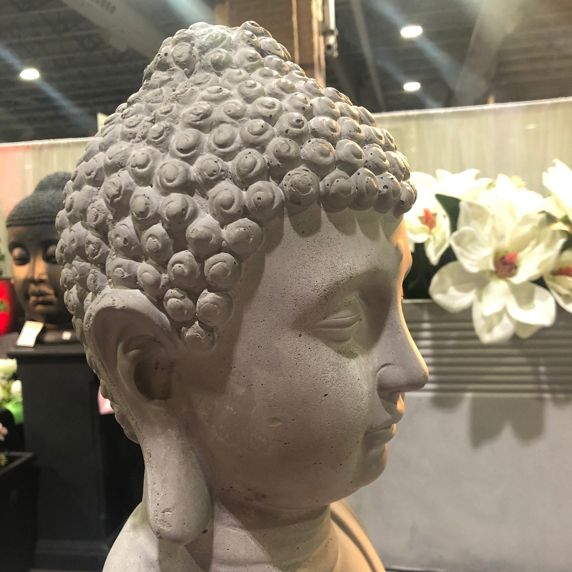 Statue de Bouddha méditant en béton léger de 65 cm