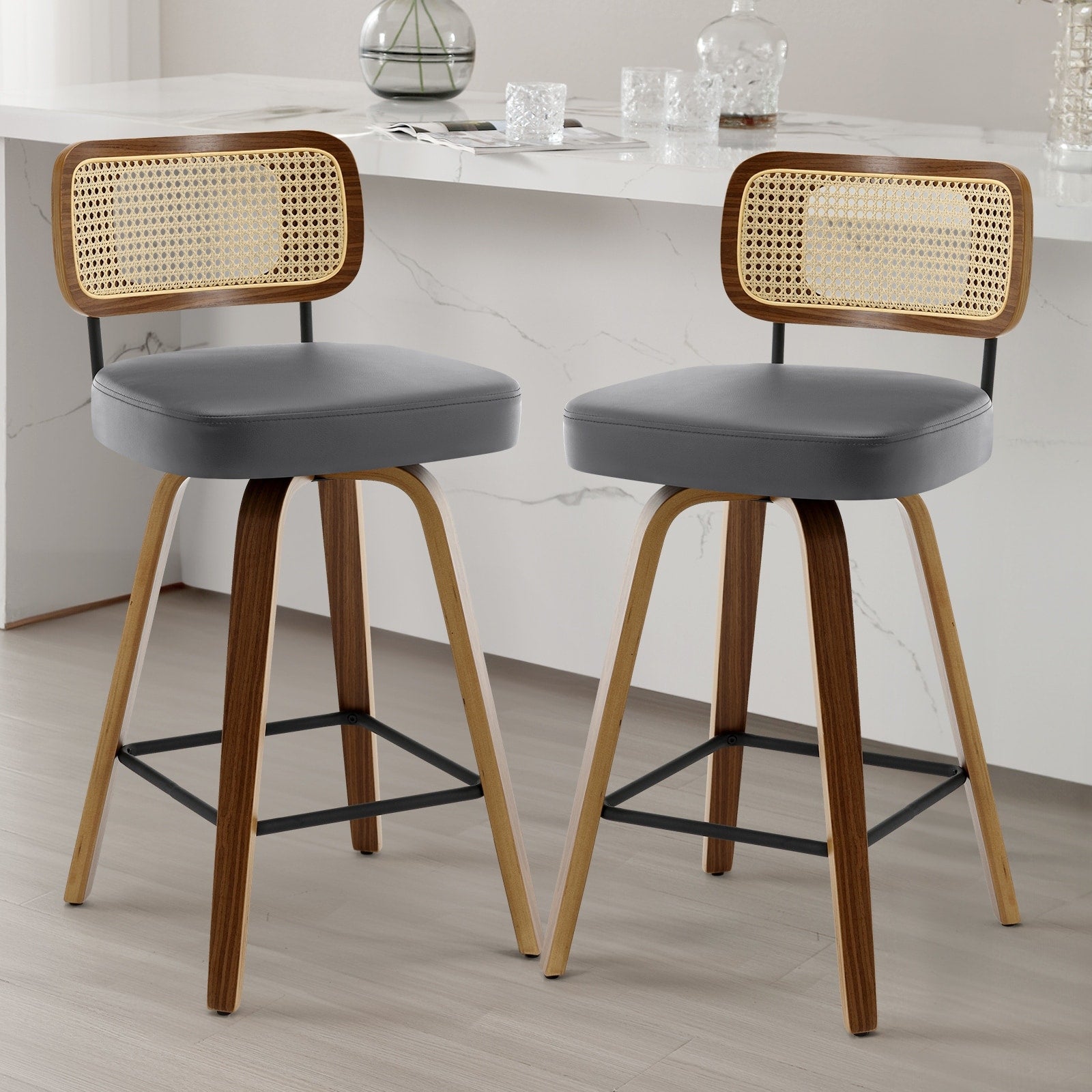 Tabourets de bar pivotants 26/29 avec pieds en bois courbé