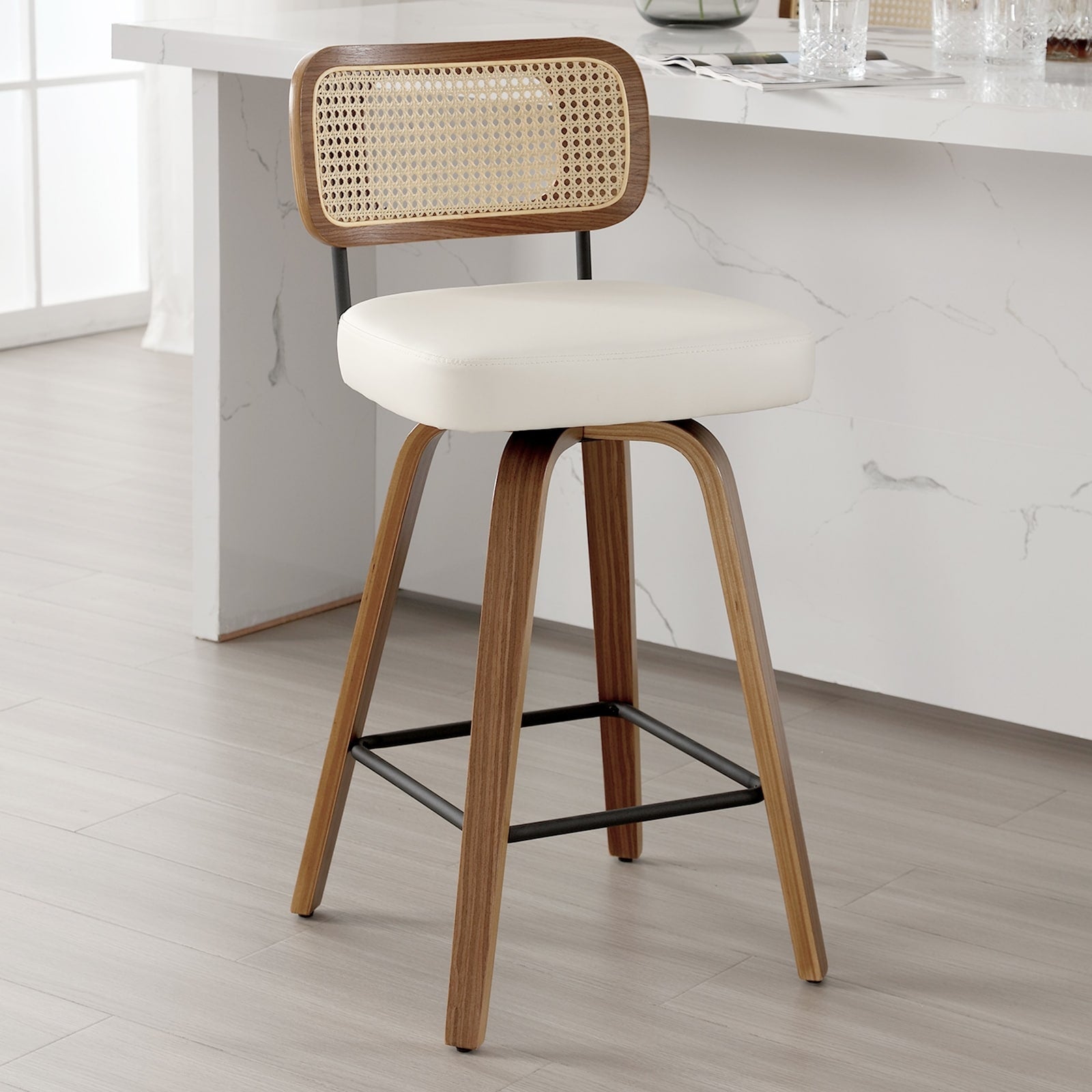 Tabourets de bar pivotants 26/29 avec pieds en bois courbé