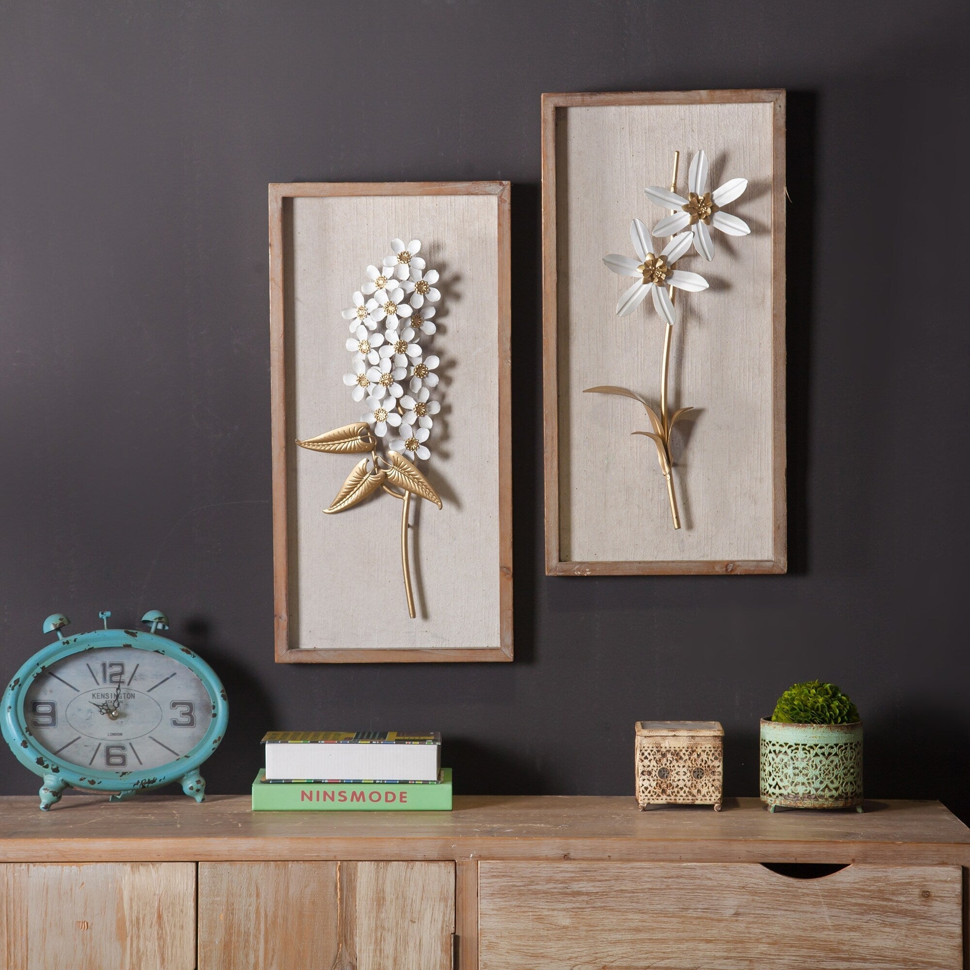 Décoration murale avec cadre en bois et bouquet de fleurs en métal blanc et doré (lot de 2)