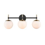 Luminaire de salle de bain à 3 lampes 929 Lighting, disponible en plusieurs finitions et avec abat-jour en verre opale