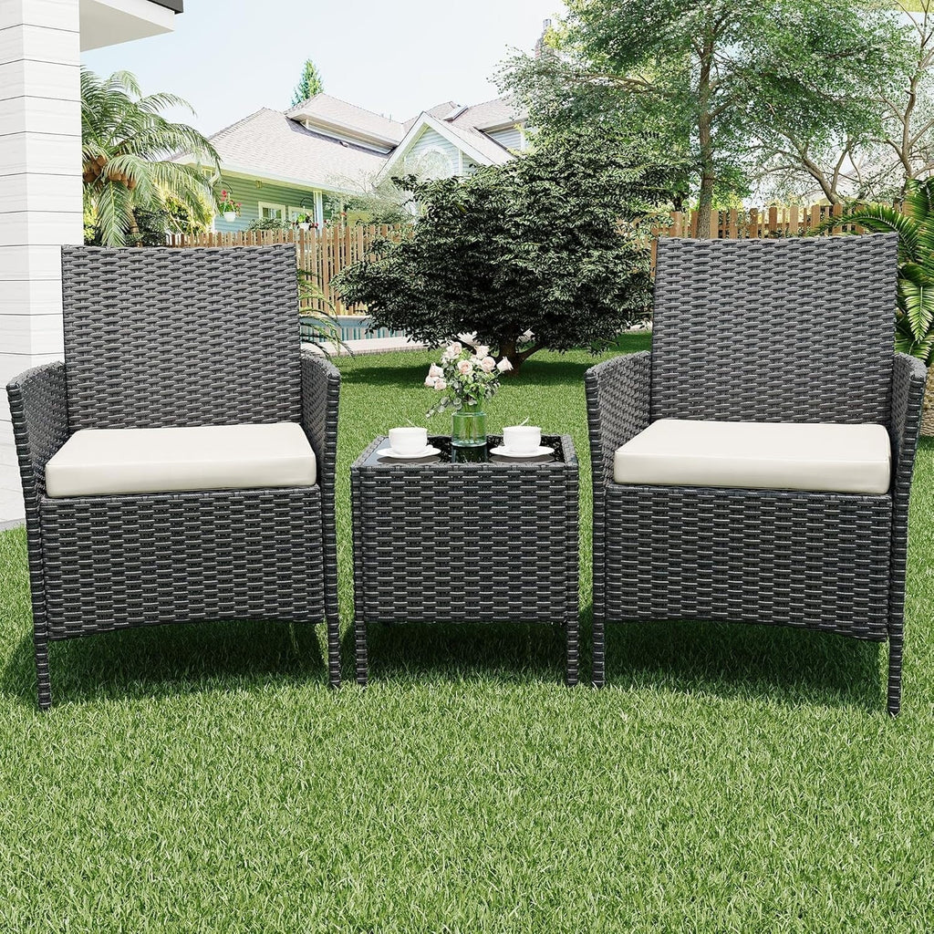 Ensemble de 3 chaises en rotin et osier avec table basse en verre