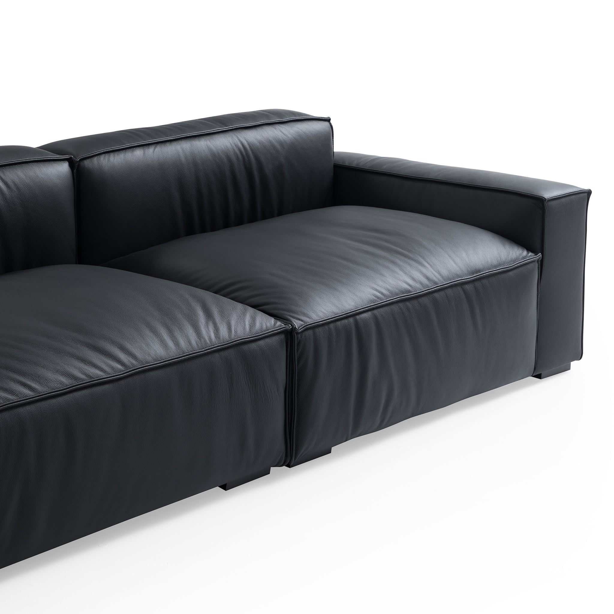 Canapé de luxe minimaliste en cuir noir