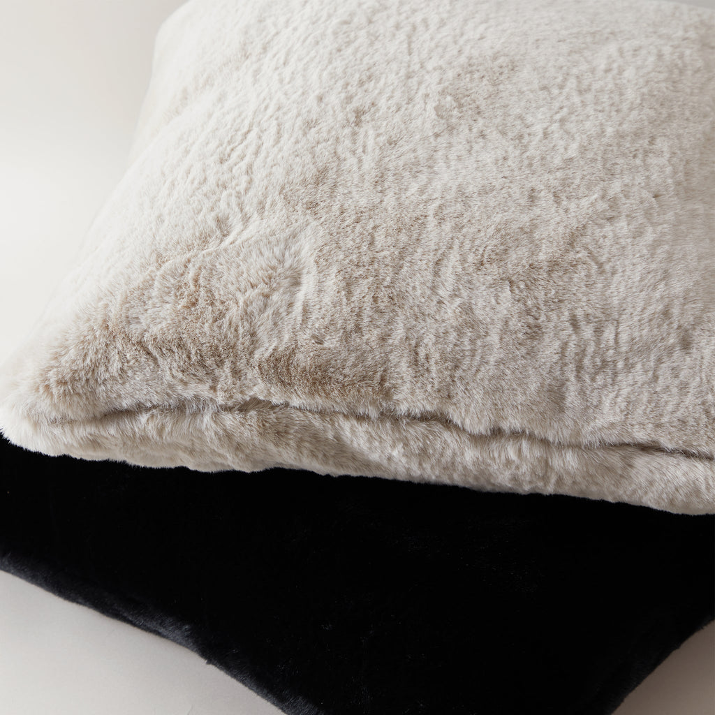 Coussin en fausse fourrure de luxe Belton