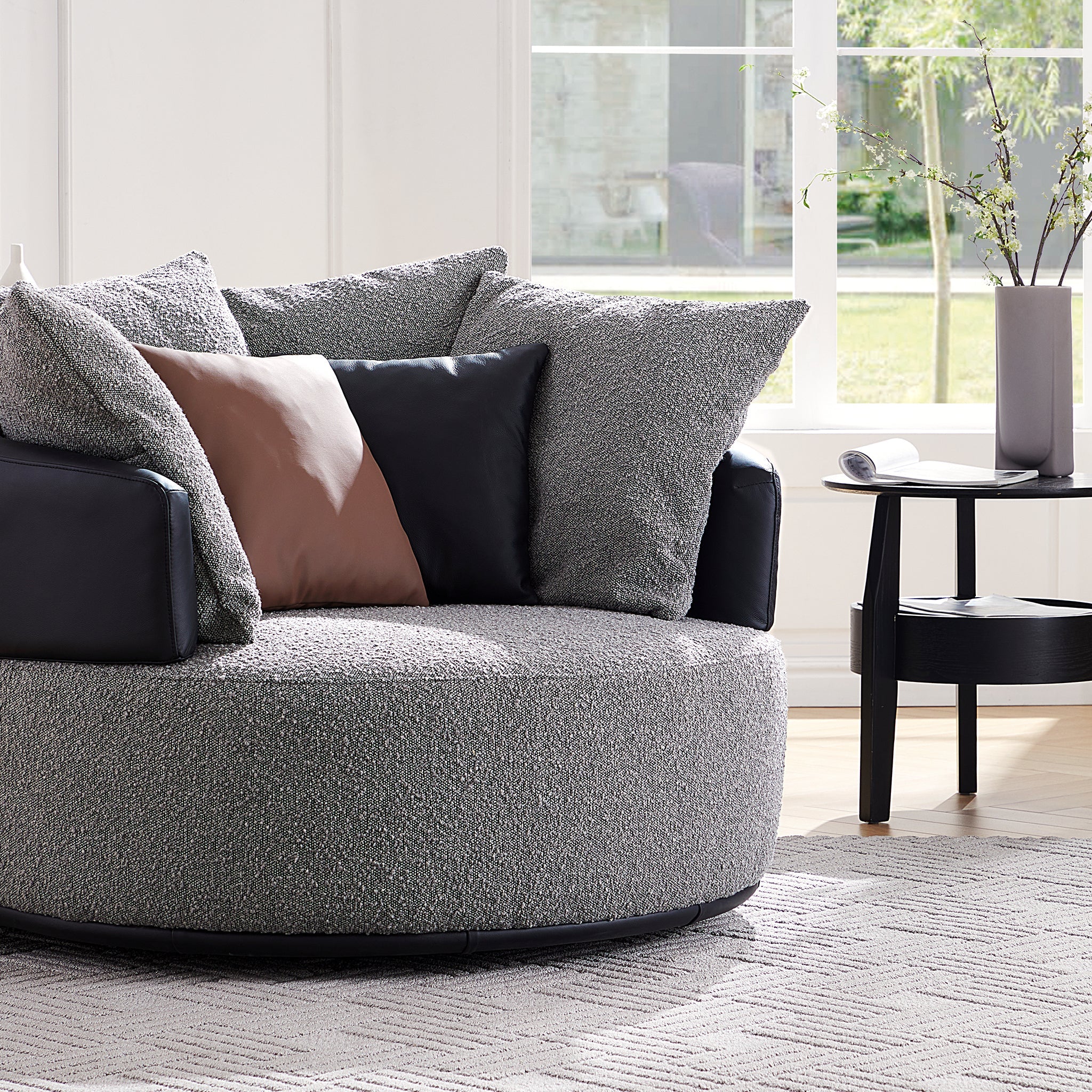 Fauteuil pivotant Luna en tissu bouclé gris clair