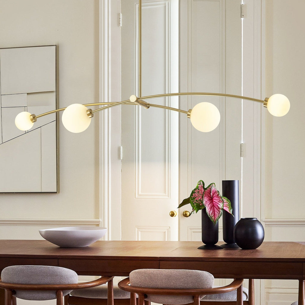 Suspension Sputnik linéaire simple et moderne à 4 lumières, couleur or, pour îlot de cuisine ou salle à manger – 130 cm (l) x 28 cm (p) x 15 cm (h).