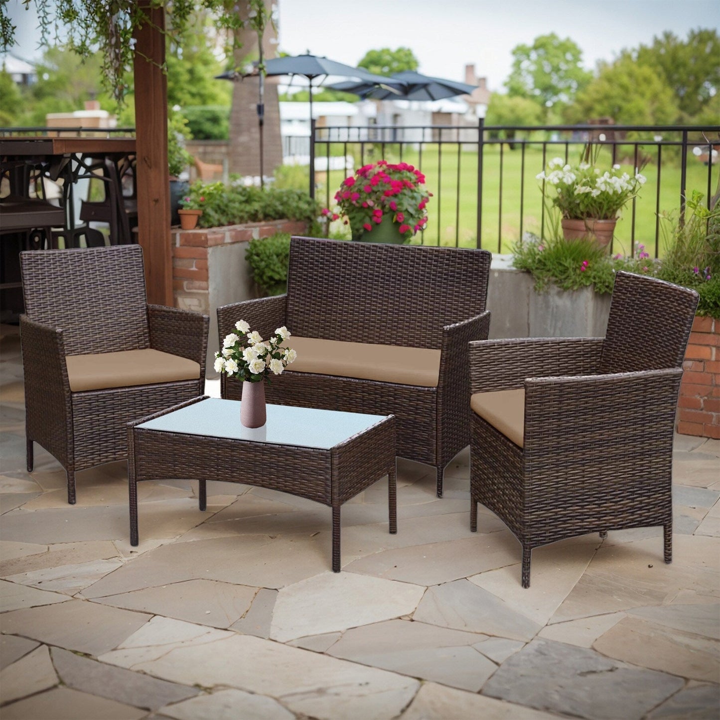Ensemble de meubles de jardin 4 pièces avec coussins, salon de jardin en osier et table basse en verre