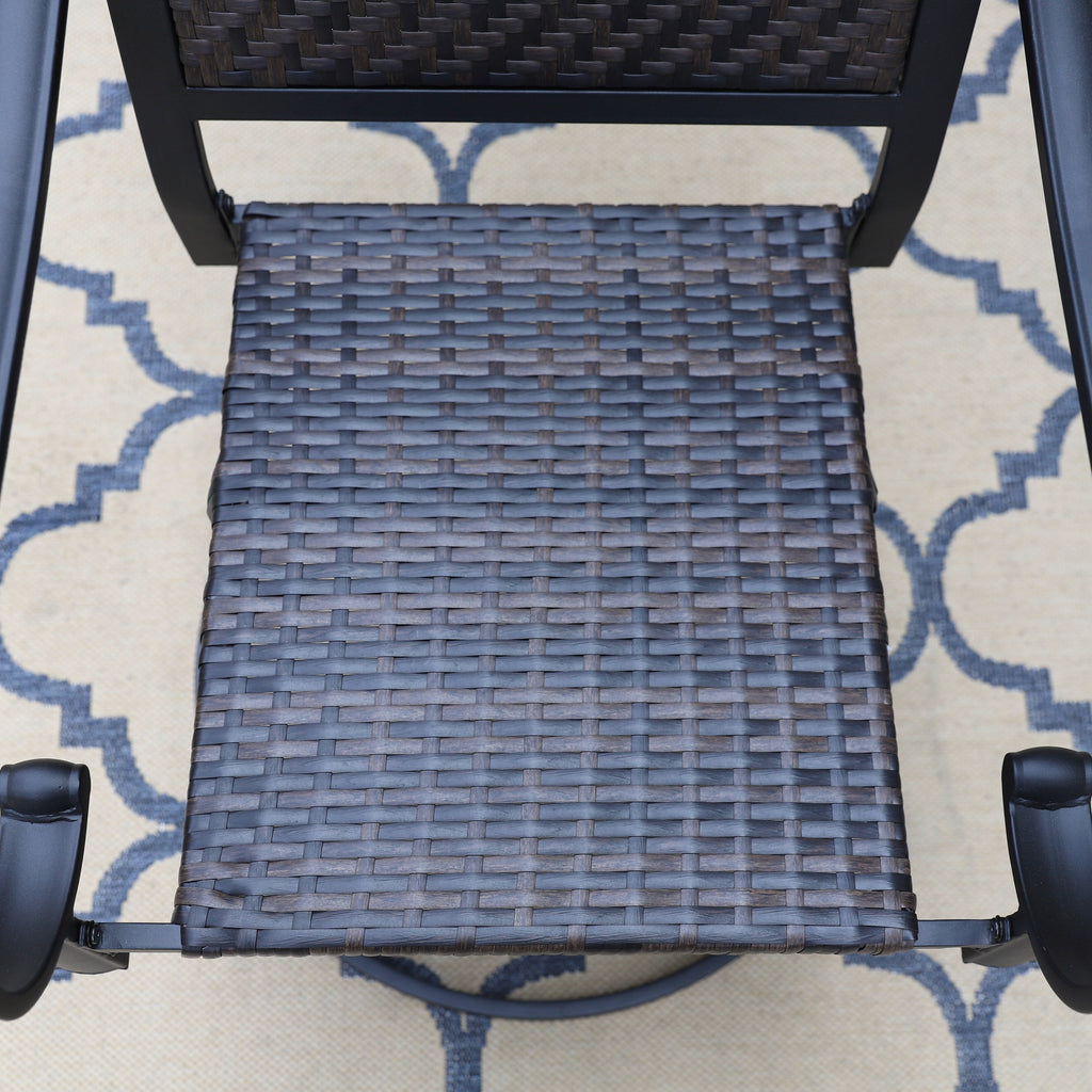 Ensemble de salle à manger de patio MAISON ARTS 5/7 pièces, 4/6 chaises pivotantes en rotin avec coussin et 1 table en métal avec trou pour parasol