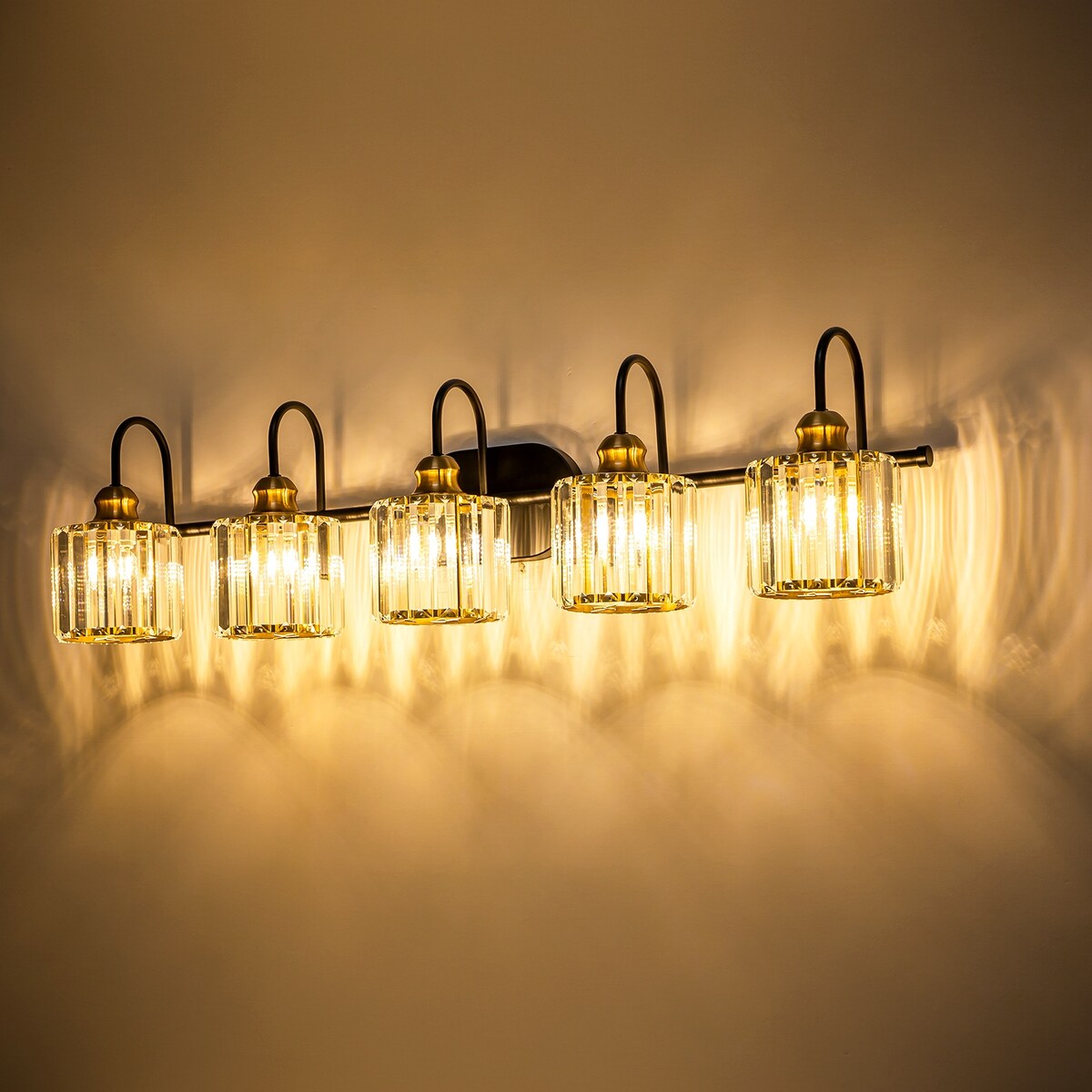 Luminaires de salle de bain linéaires à 5 lumières en cristal à intensité variable avec abat-jour cylindrique en cristal
