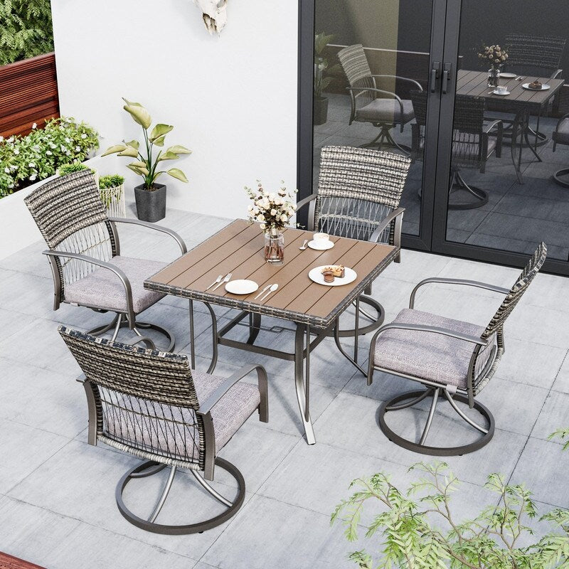 Ensemble de salle à manger d'extérieur en métal 5 pièces avec table carrée et chaises pivotantes en rotin avec coussin